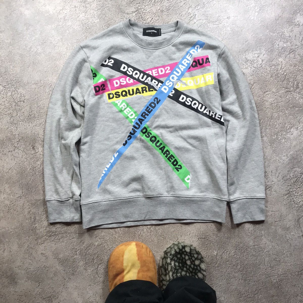 Vintage Vintage 90s Dsquared2 Graphic Sweatshirt Streetwear Washed M Size US M / EU 48-50 / 2 - 1 Thumbnail