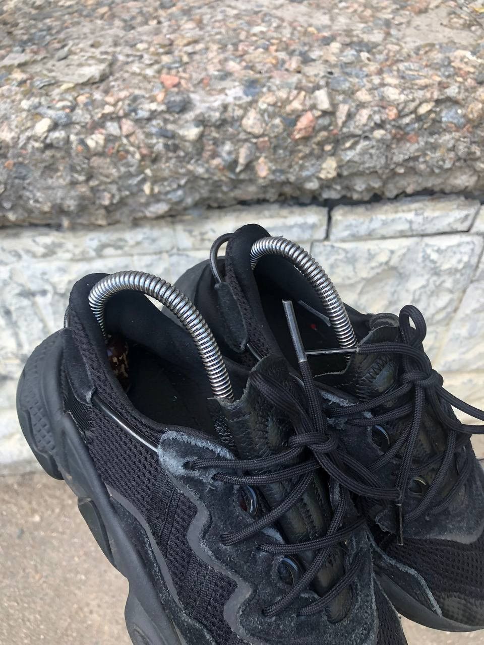 Adidas VERY RARE ADIDAS ORIGINAL OZWEEGO FULL BLACK SNEAKERS Y2K Size US 4 / IT 34 - 4 Thumbnail