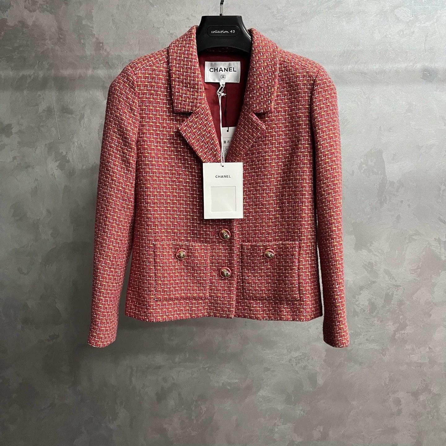 Chanel Chanel Red Jacket XS Women Size XS / US 0-2 / IT 36-38 - 1 Thumbnail