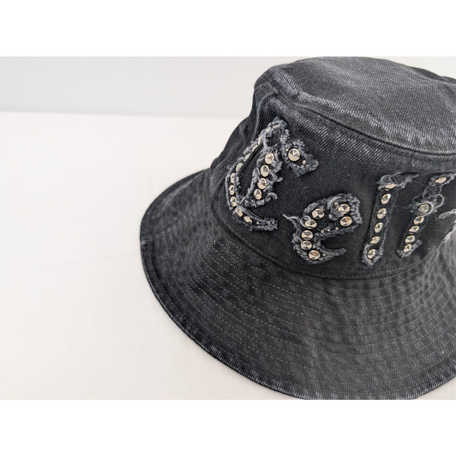 Celine o1rshd1 Size: M / Gothic Bucket Hat / Cap in Black Size ONE SIZE - 3 Thumbnail