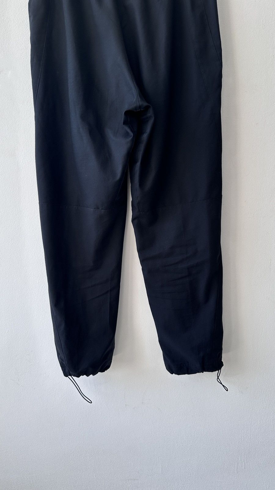 Nike Nike Cargo Style Windpants Drawstring Ankle Hem Warm Up Pant Size US 32 / EU 48 - 11 Thumbnail
