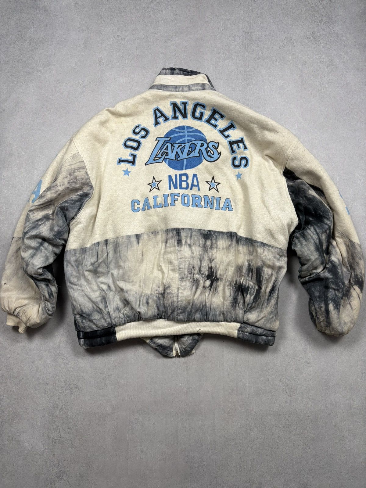 NBA Vintage Los Angeles Lakers NBA Jacket USA Tie Dye Thrashed Size US XL / EU 56 / 4 - 5 Thumbnail