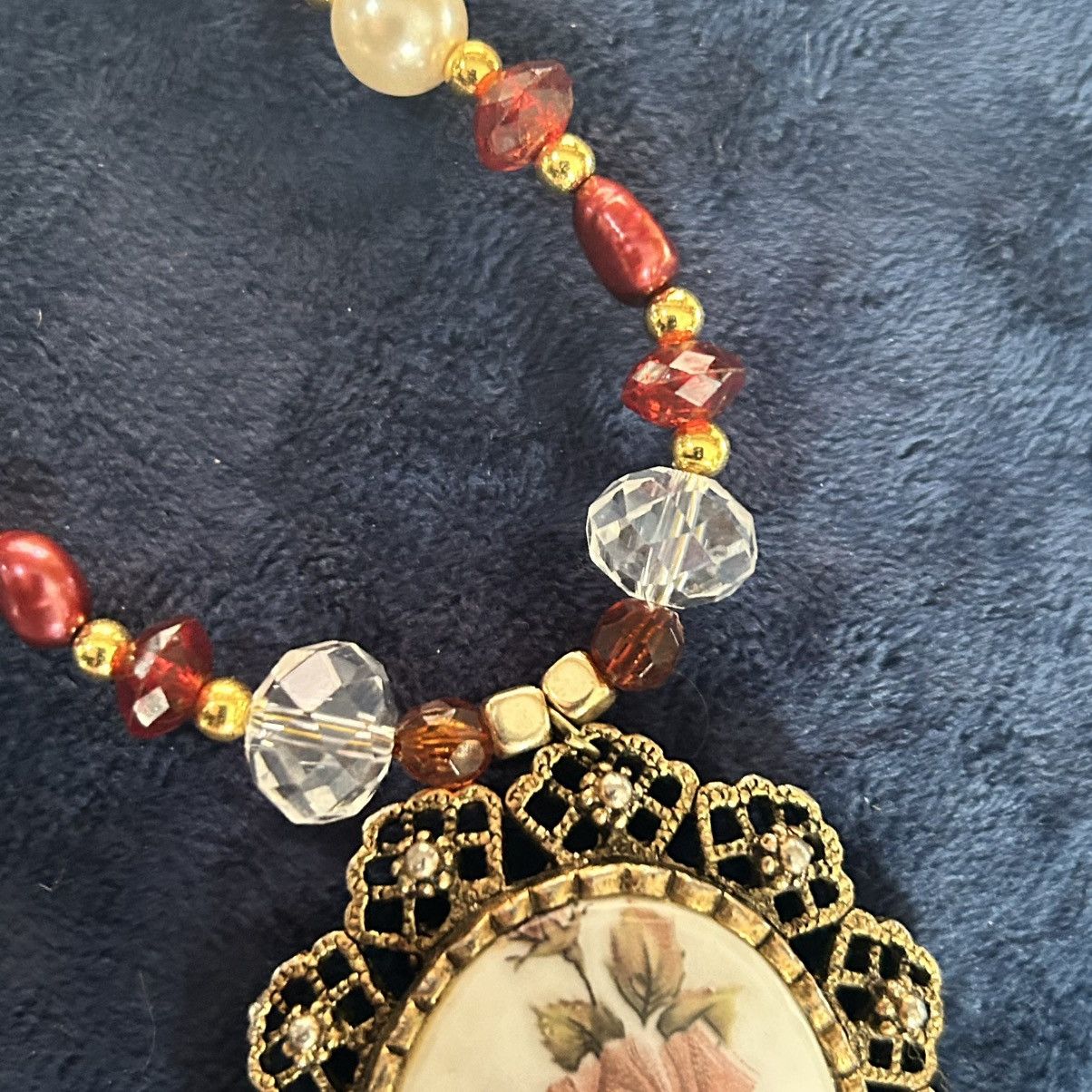 Handmade Handcrafted repurpose porcelain rose genuine pearl necklace Size ONE SIZE - 11 Thumbnail