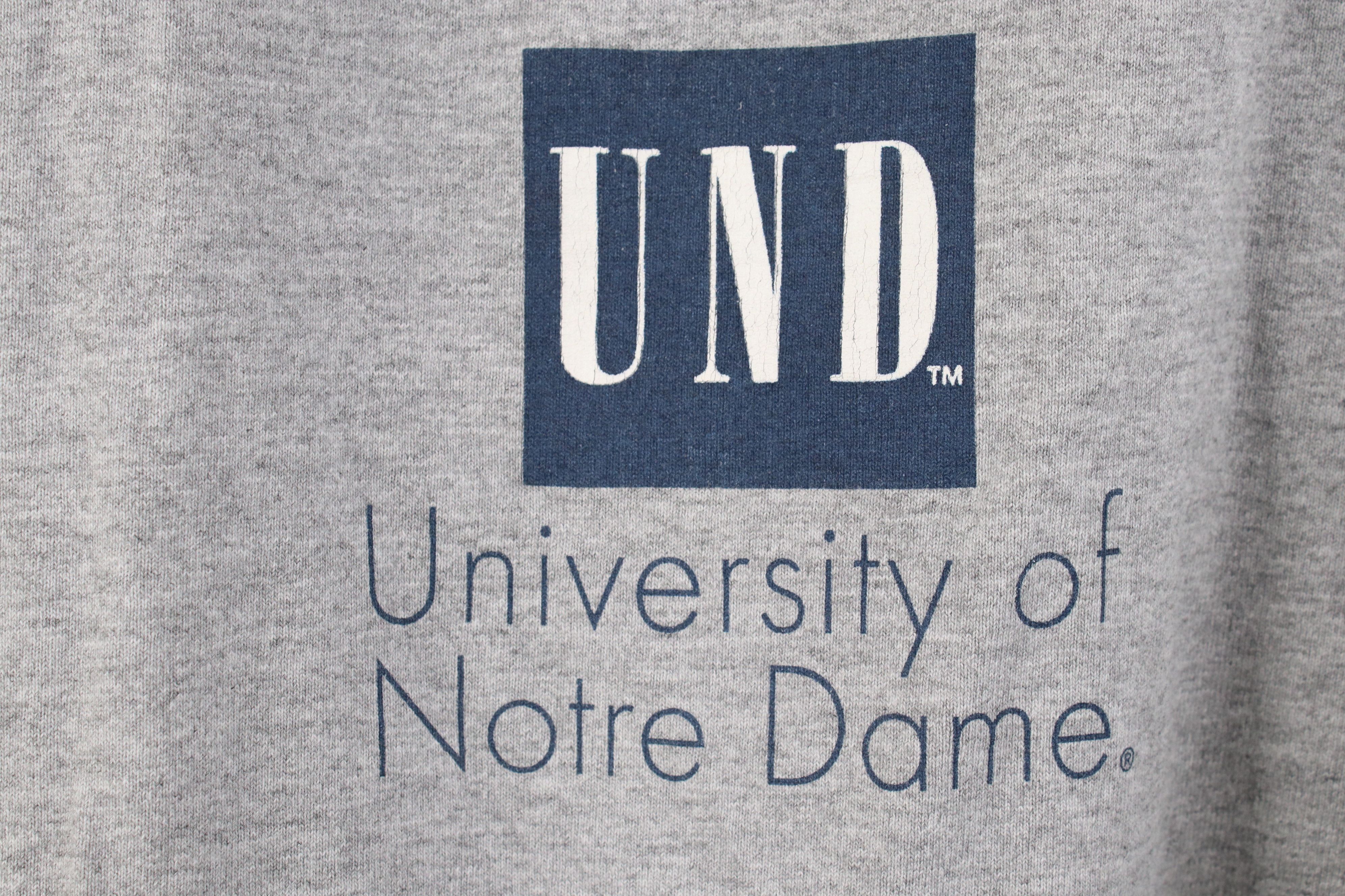 Vintage Vintage 90s University of Notre Dame Long Sleeve T-Shirt USA Size US L / EU 52-54 / 3 - 4 Thumbnail