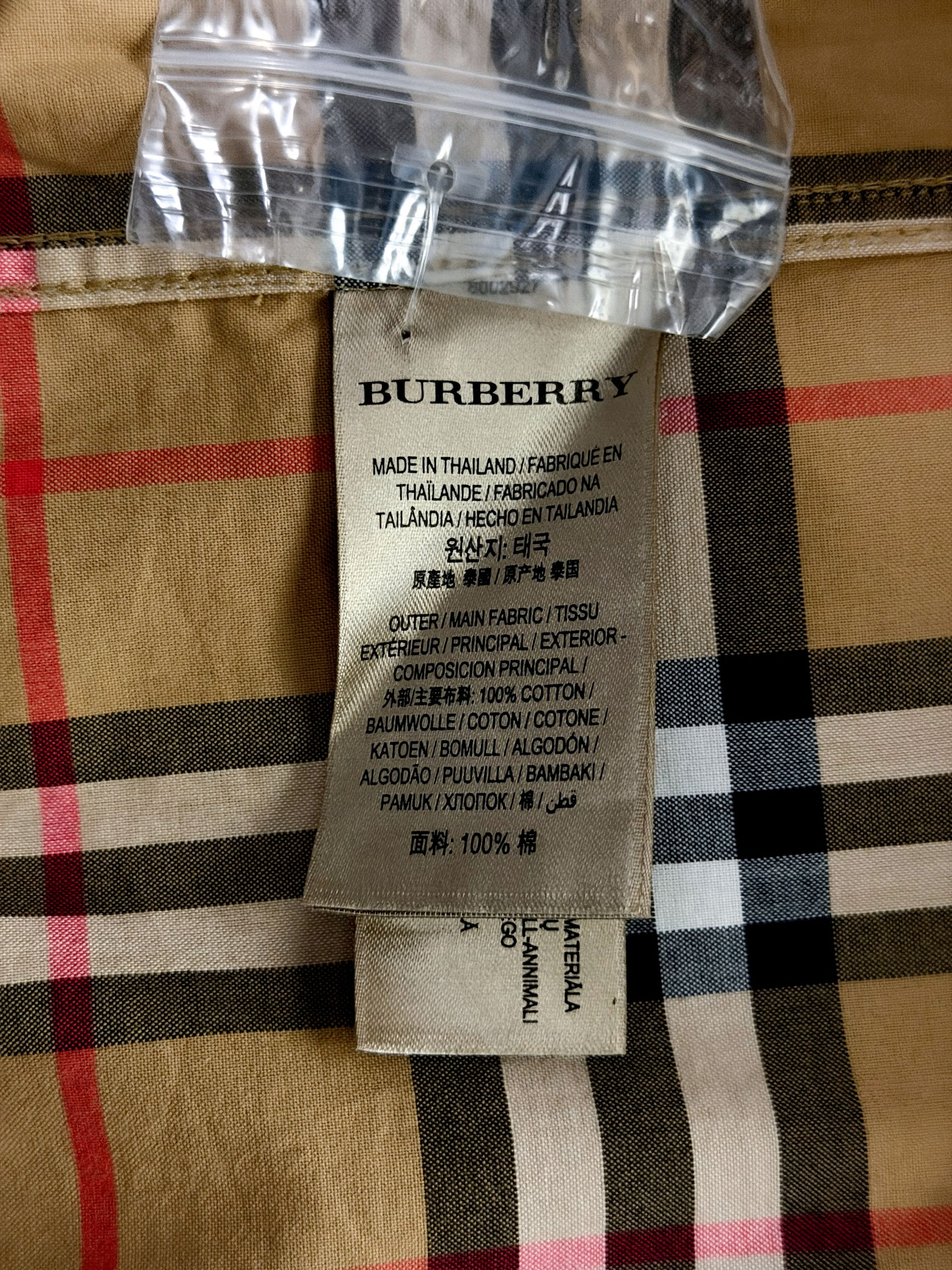 Burberry CHECK SHORT SLEEVE BUTTONED SHIRT Size US S / EU 44-46 / 1 - 7 Thumbnail