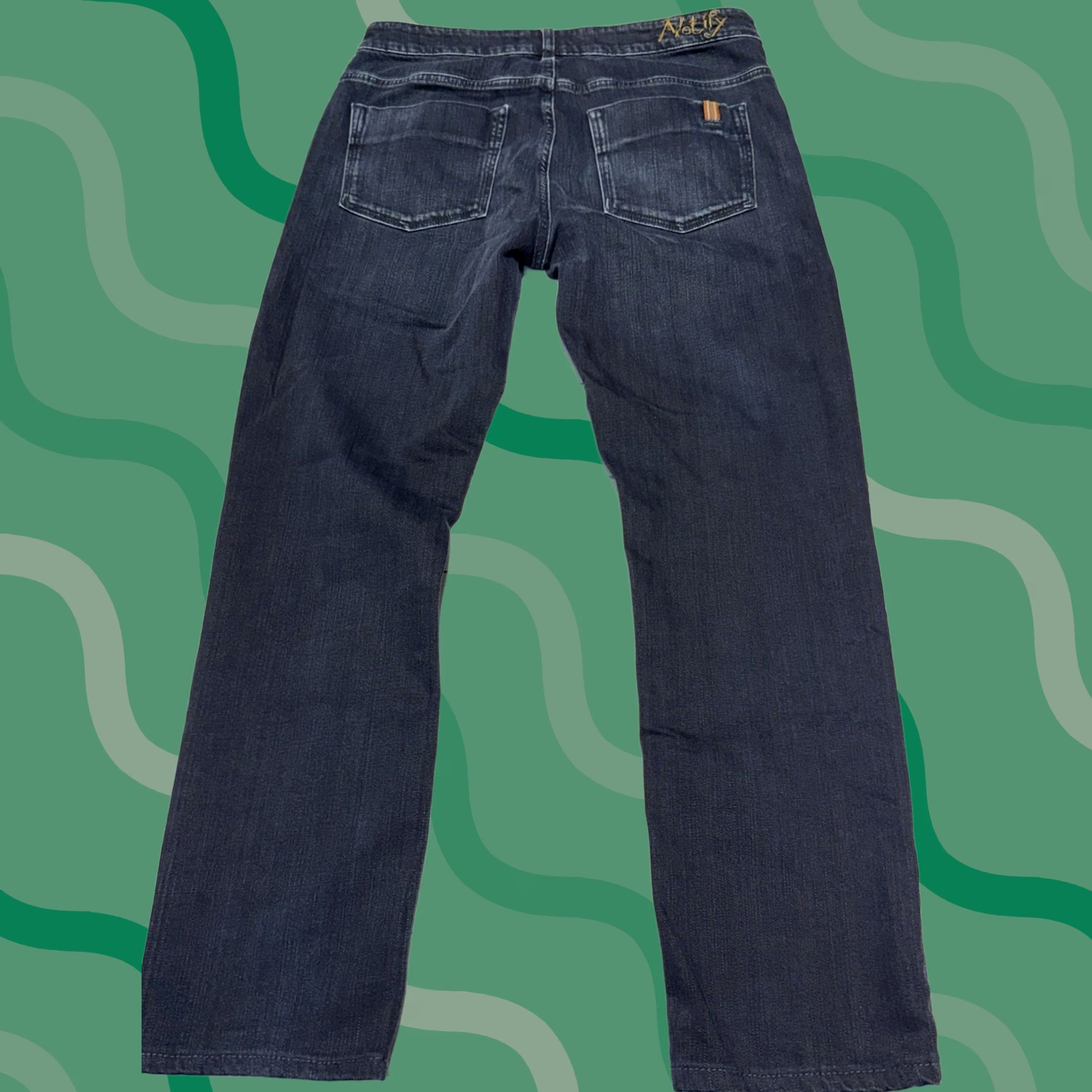 Vintage Notify Jeans Mens 34x32 Blue Denim Straight Leg Jeans Made in Italy Size 34 Regular Inseam 32 Navy Blue Logo Zipper Rise Mid 8.5-10.5"} Size 24" / US 00 / IT 34 - 1 Thumbnail