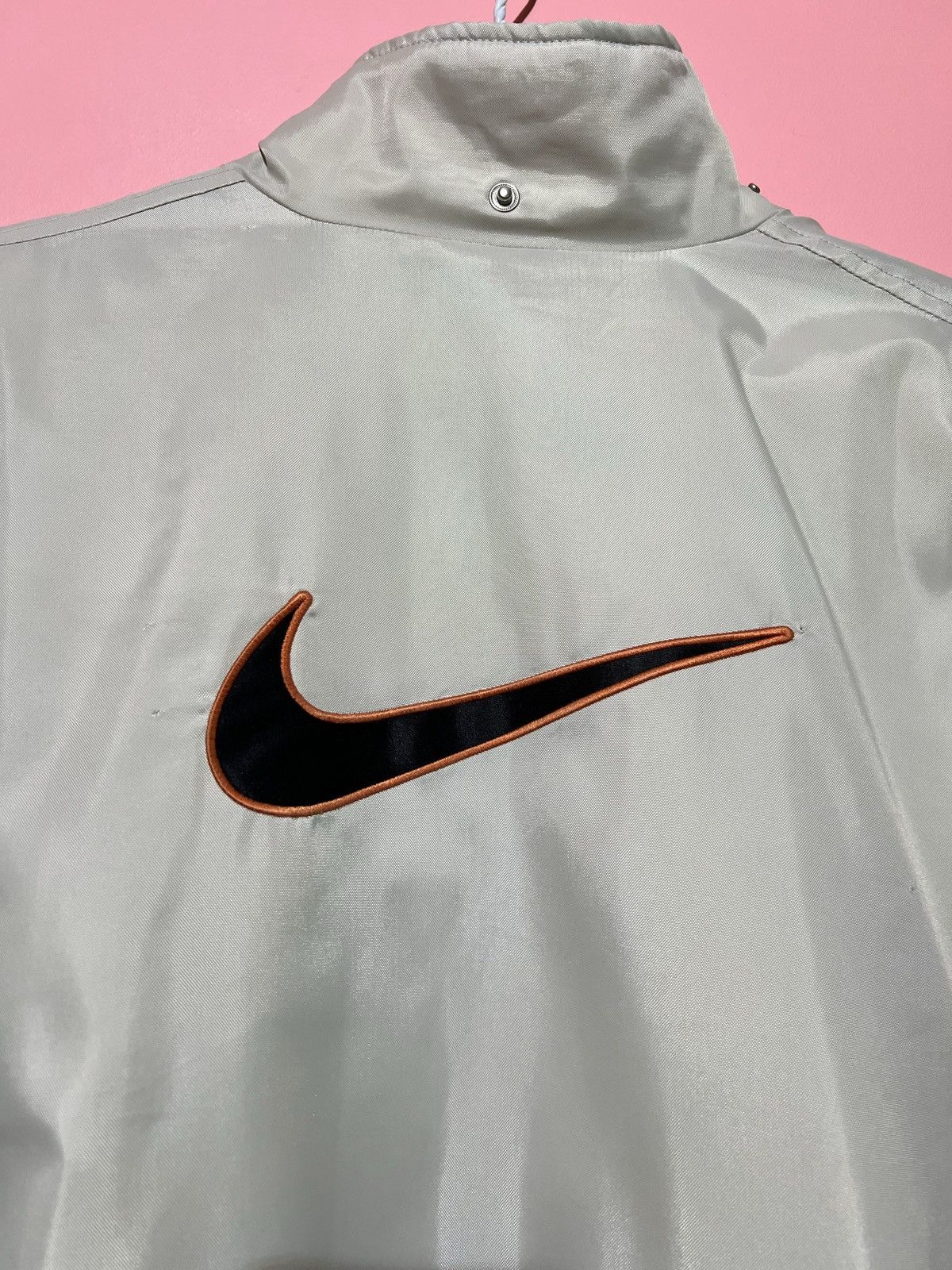 Nike Nike vintage rare jacket coat logo swoosh y2k beige Size US L / EU 52-54 / 3 - 3 Thumbnail