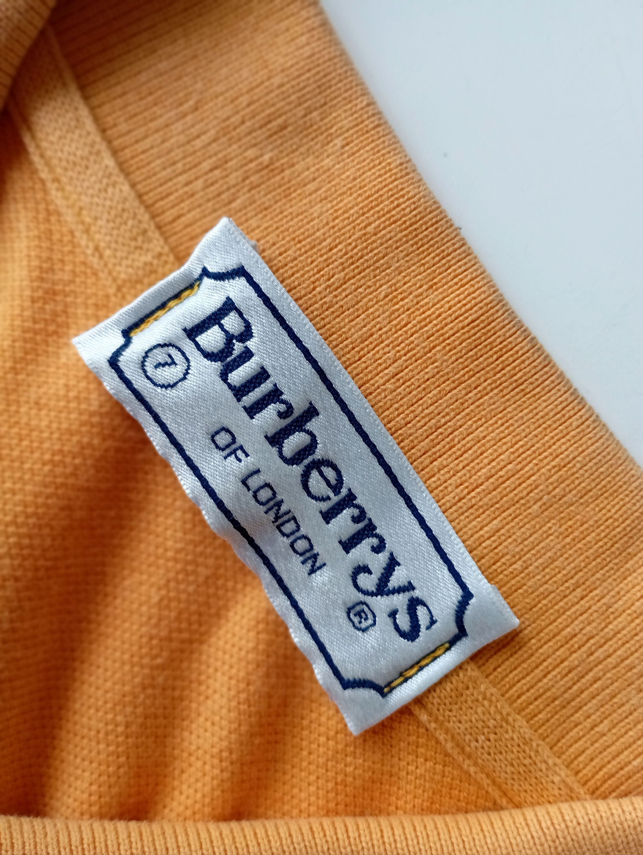 Burberry × Vintage Vintage Burberry’s Polo T-shirt Size US M / EU 48-50 / 2 - 4 Thumbnail
