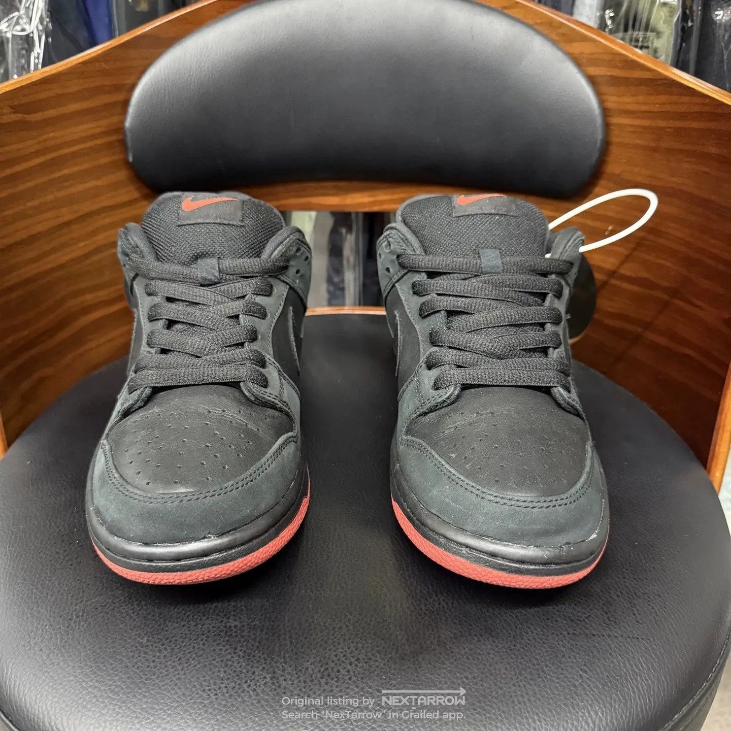 Nike Nike SB Dunk Low Black Pigeon Black-Red 42.5 DS Size US 9.5 / EU 42-43 - 2 Thumbnail