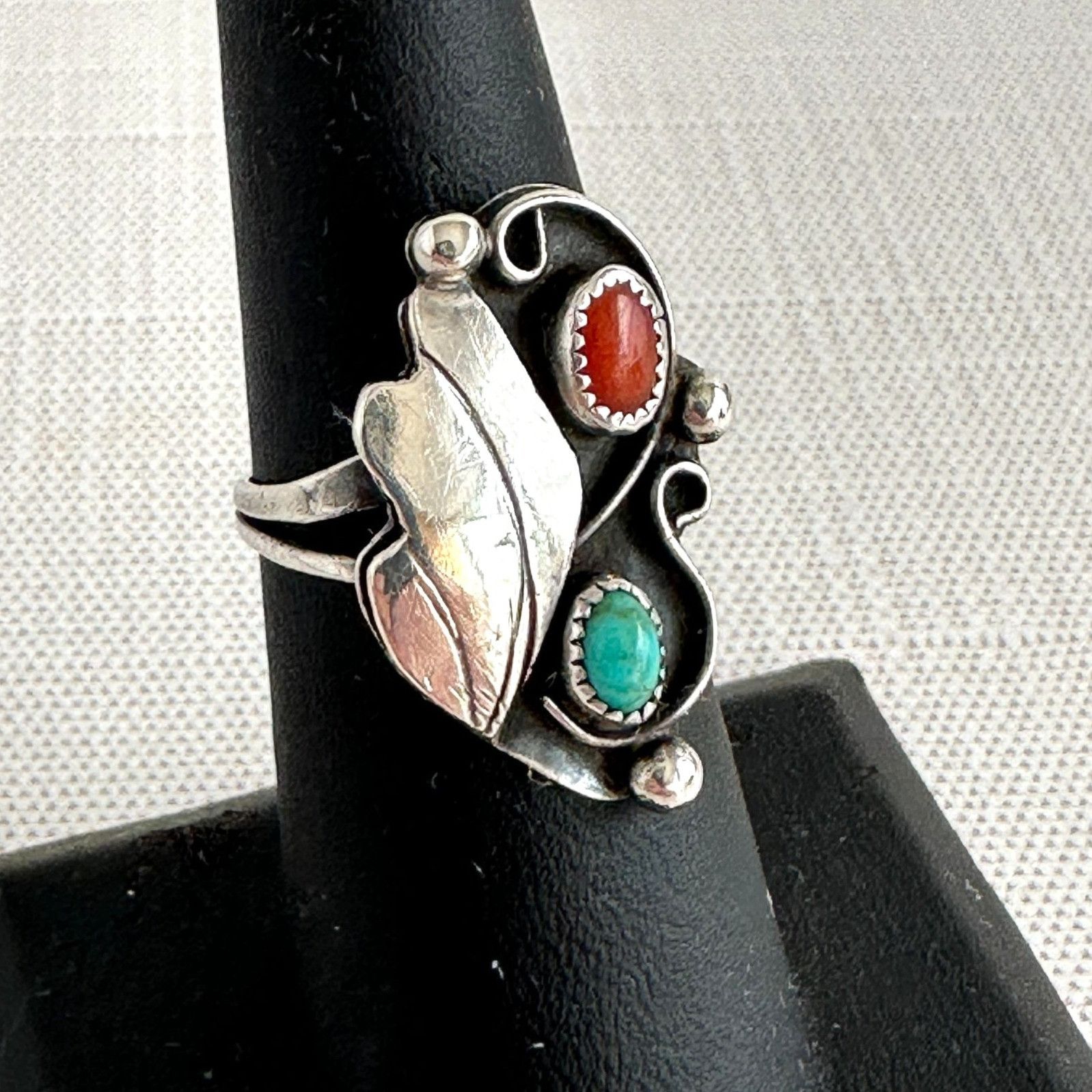 Native Native American Navajo Sterling Silver Turquoise and Coral R Size ONE SIZE - 1 Thumbnail