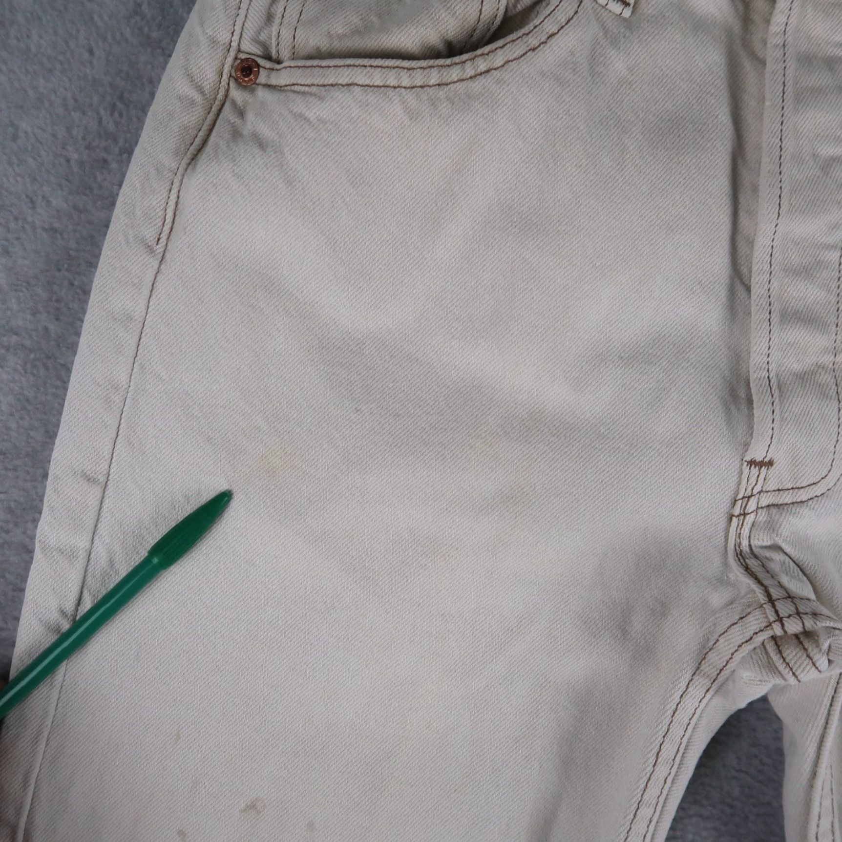 Levi's VINTAGE Levi's 501 Jeans Mens Beige 32x36 Straight Denim Regular Belt Loops 5-Pocket USA 90s USA Theme 90s Size US 32 / EU 48 - 4 Thumbnail