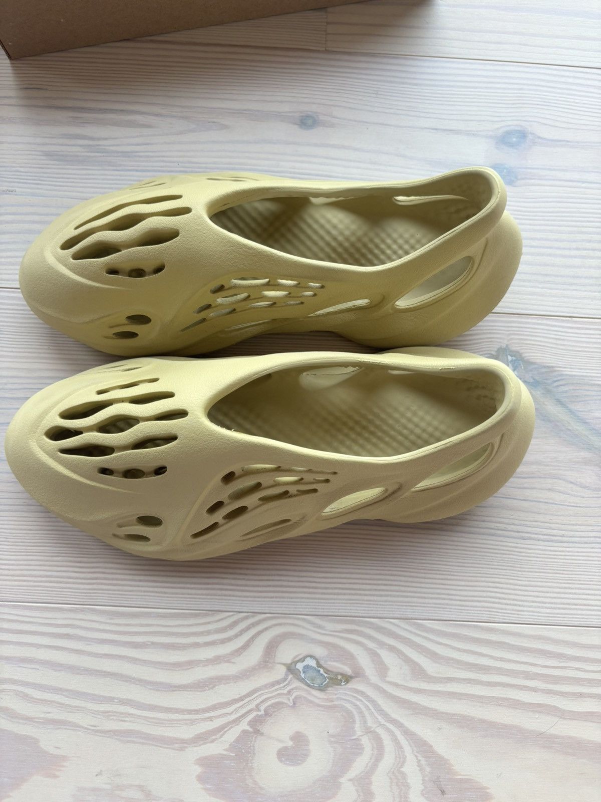 Adidas × Yeezy Yeezy foam runner Sulfur - Size 11 Men’s US Size US 11 / EU 44 - 4 Thumbnail