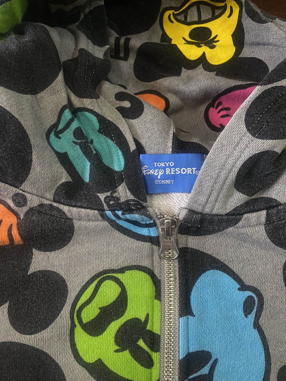 Disney Rare vintage y2k mickey mouse tokyo disney resort hoodie Size US L / EU 52-54 / 3 - 5 Thumbnail