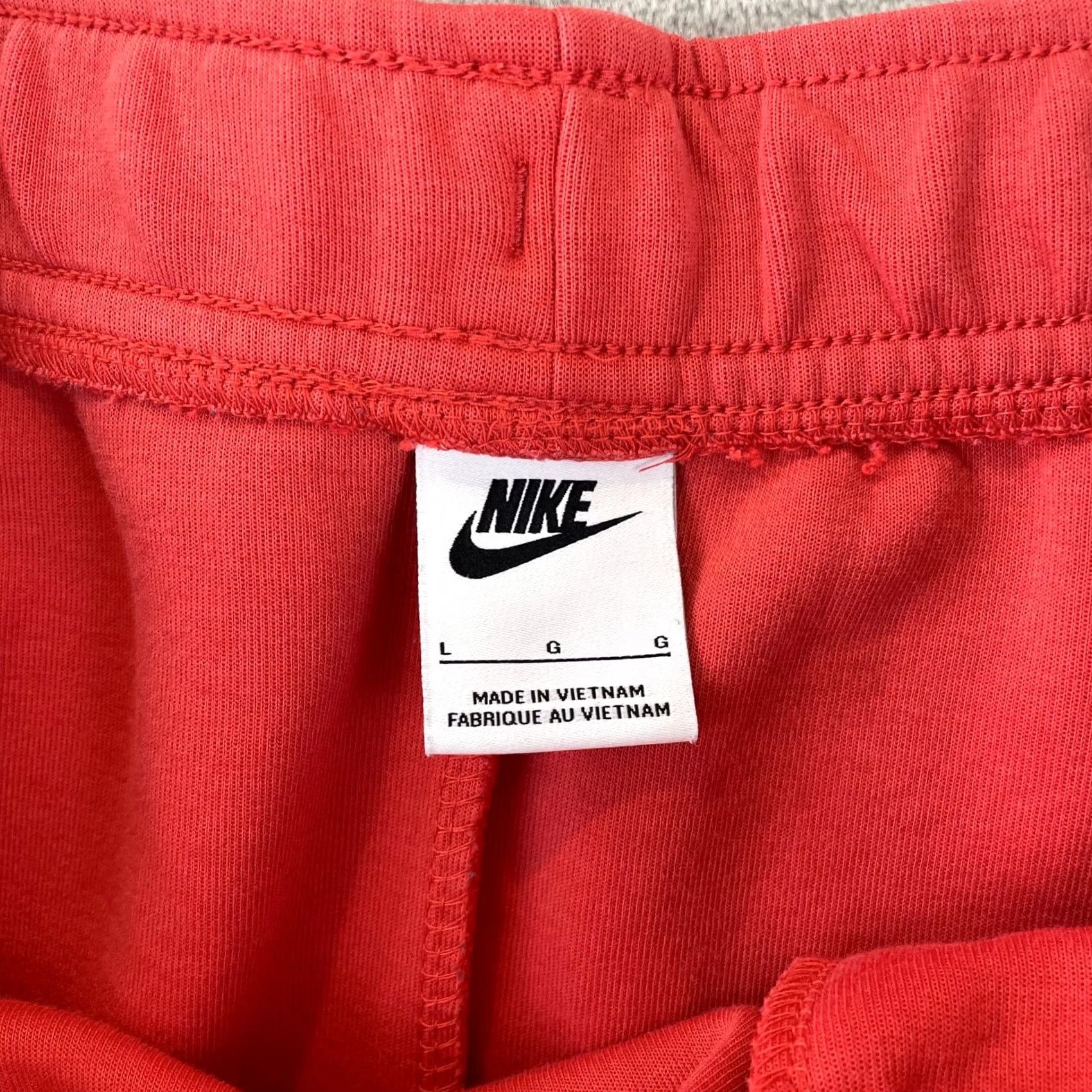 Nike Nike Tech Fleece Joggers Men L Coral Pockets Tapered Leg Activewear Casual Size US 33 - 2 Thumbnail