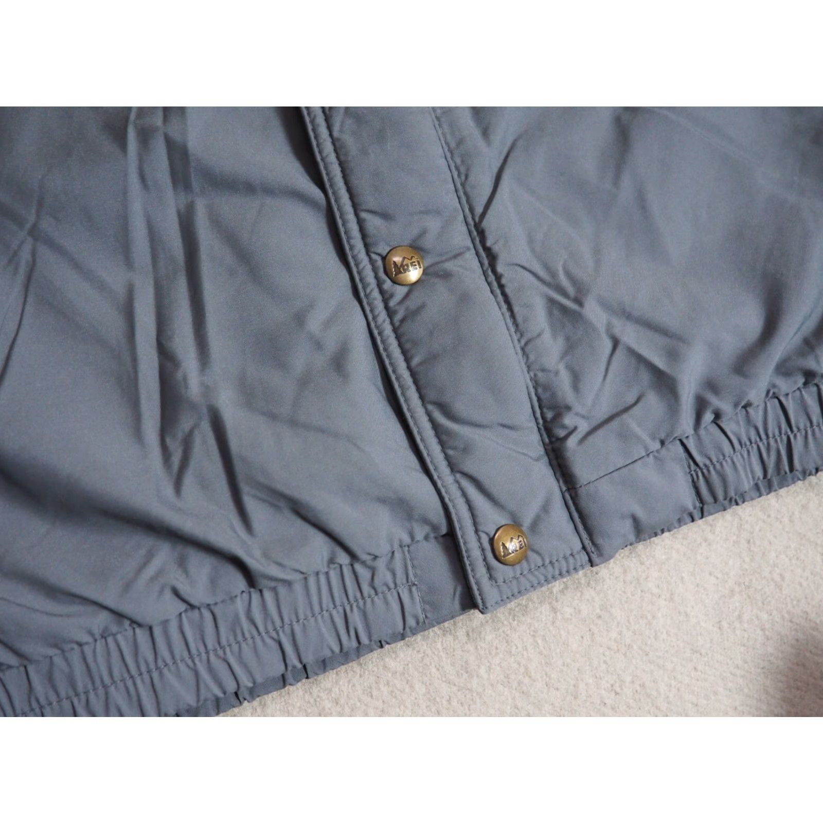Vintage VINTAGE REI Entrant Stone Gray Zip Outdoor Nylon Shell Vest Mens S 80s 90s Outdoor Mens Vest Stone Gray Nylon Zip Shell REI Vest Men's S 1980s 90s Size US S / EU 44-46 / 1 - 6 Thumbnail