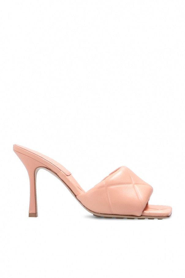 o1n1vont1124 Rubber Lido Mules in Pink