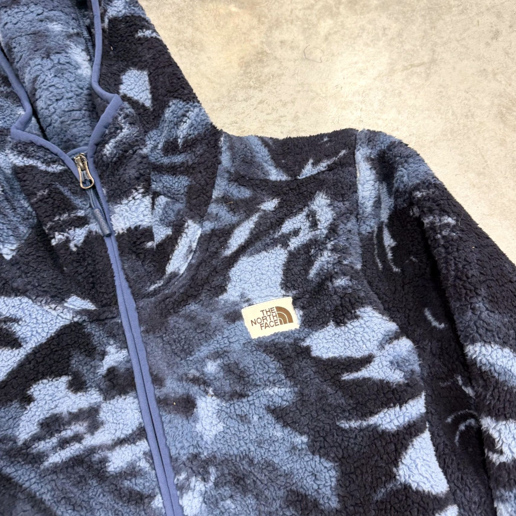 The North Face VINTAGE The North Face Hoodie Sweatshirt Mens Small Blue Fleece 1/4 Zip Camo Sherpa Size US S / EU 44-46 / 1 - 2 Thumbnail