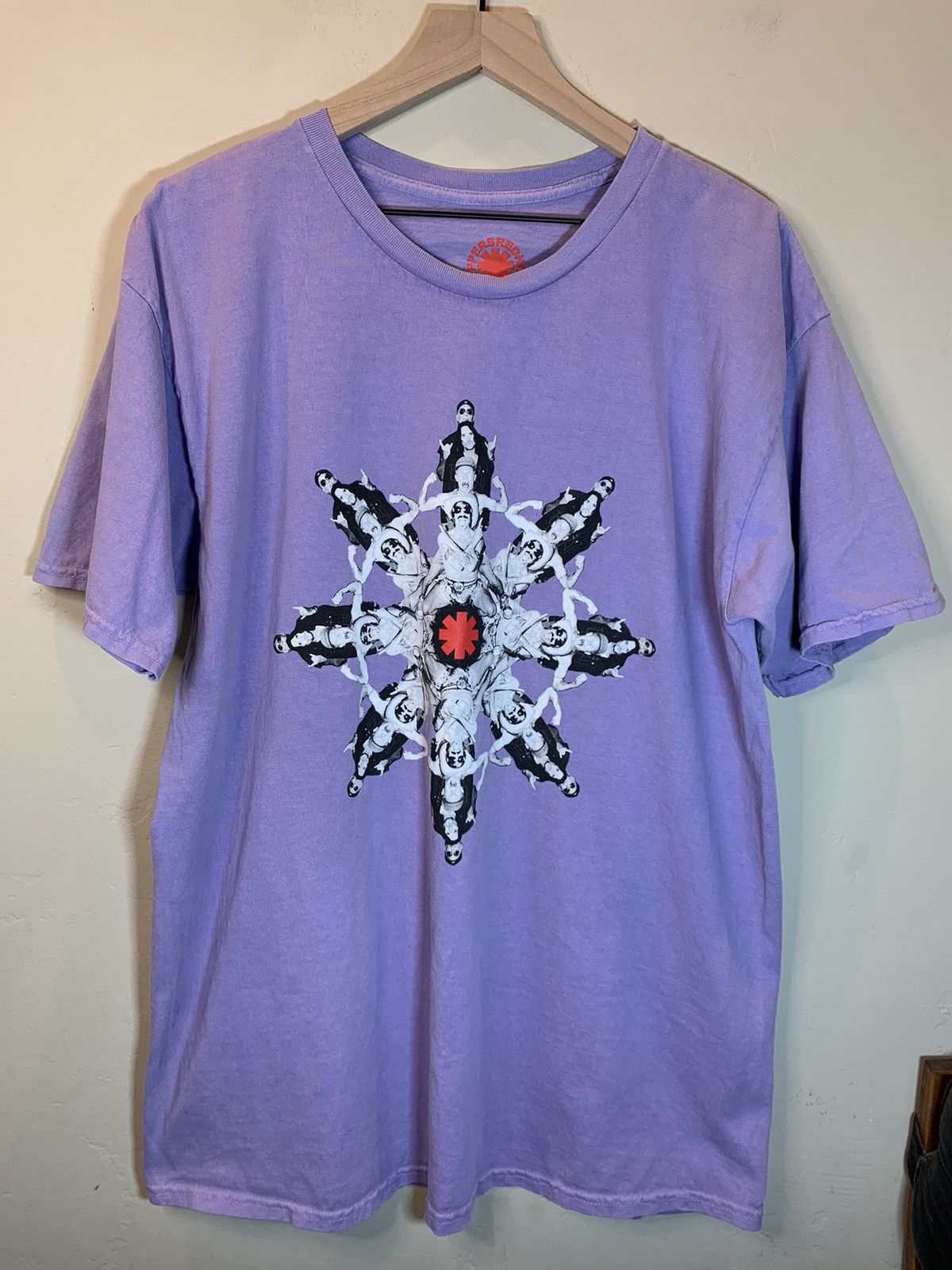 Band Tees *RARE* Red Hot Chili Peppers Unlimited Love Tour RHCP Shirt Size US L / EU 52-54 / 3 - 1 Thumbnail