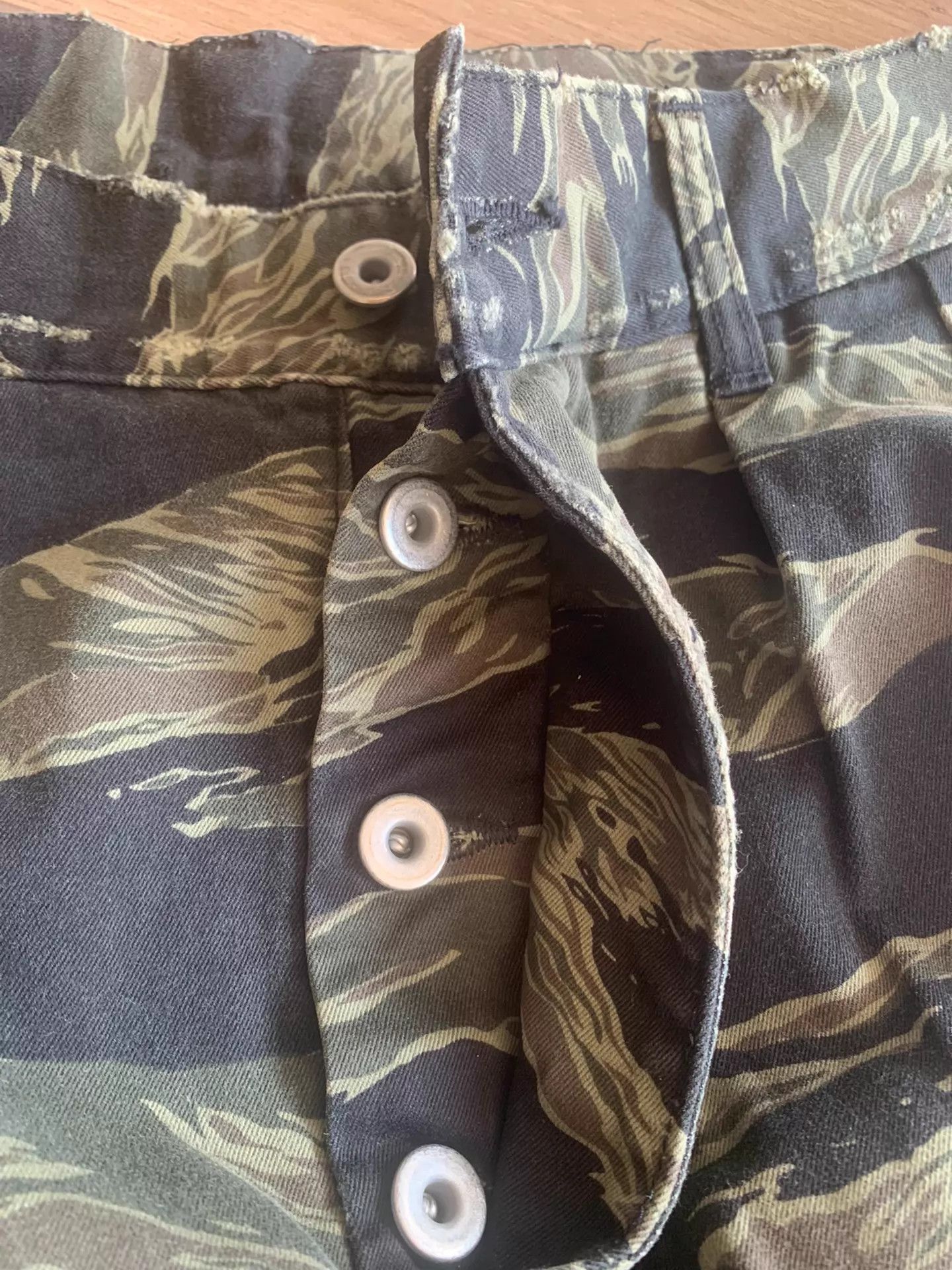 Madness MADNESS 22SS Tiger Camo Distressed Cargo Shorts Size US 32 / EU 48 - 8 Thumbnail