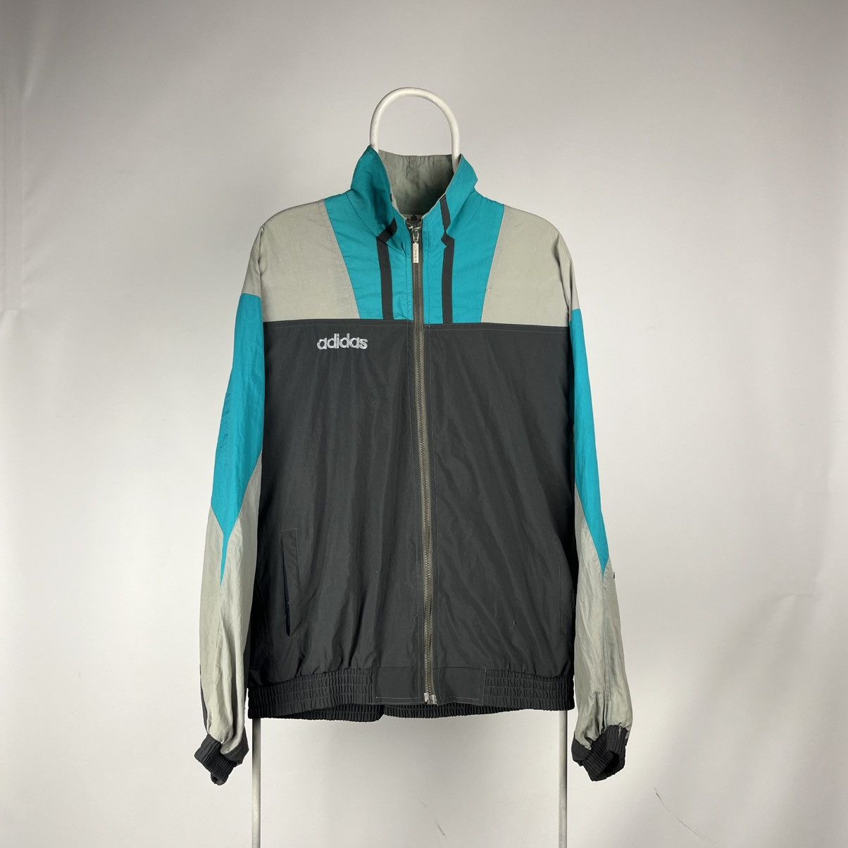 Adidas Adidas sport jacket vintage size XXLarge Size US XXL / EU 58 / 5 - 1 Thumbnail
