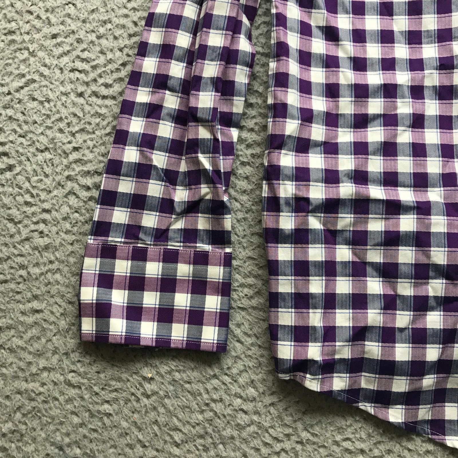 Hugo Boss Hugo Boss Long Sleeve Button Up Shirt Mens Medium 15 1/2 Size US M / EU 48-50 / 2 - 5 Thumbnail