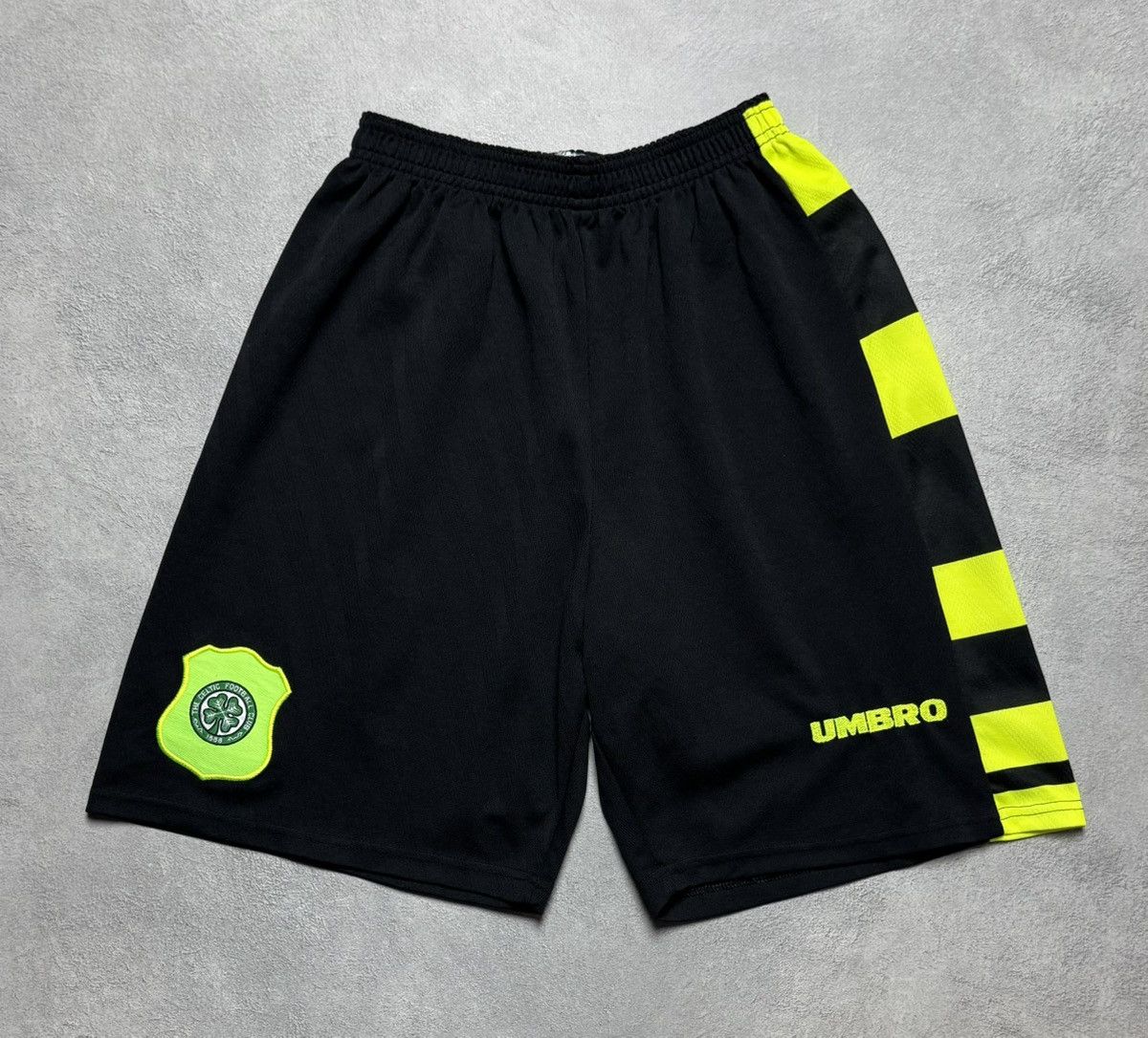 Umbro Celtic 1996 1997 Away Football Soccer Shorts Umbro Vintage Size US 32 / EU 48 - 1 Thumbnail