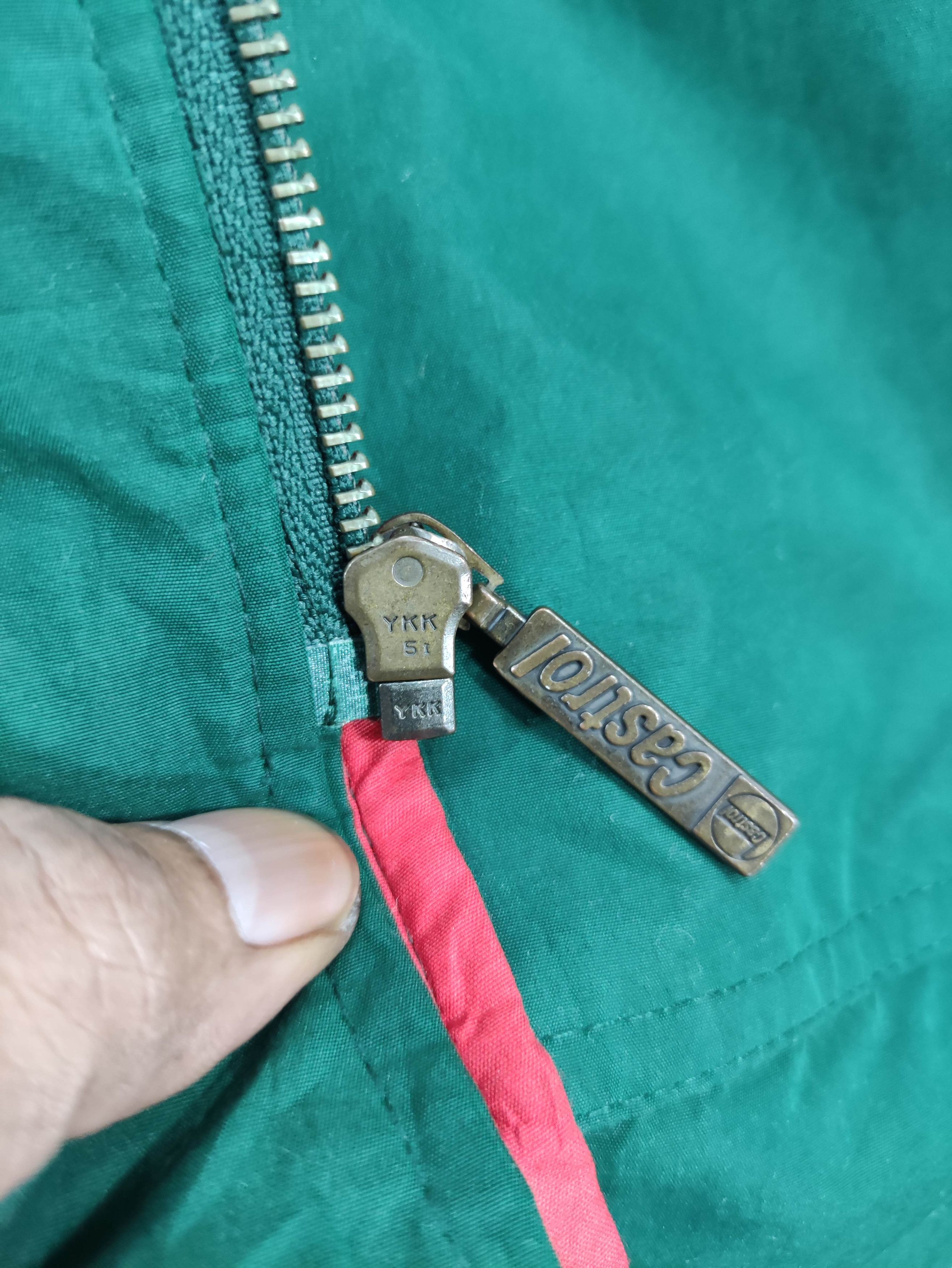 Japanese Brand Vintage Castrol Jacket With Hoodie Zipper Size US L / EU 52-54 / 3 - 9 Thumbnail
