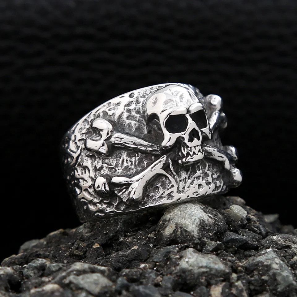 Vintage Pirate Skull Ring Size ONE SIZE - 6 Thumbnail