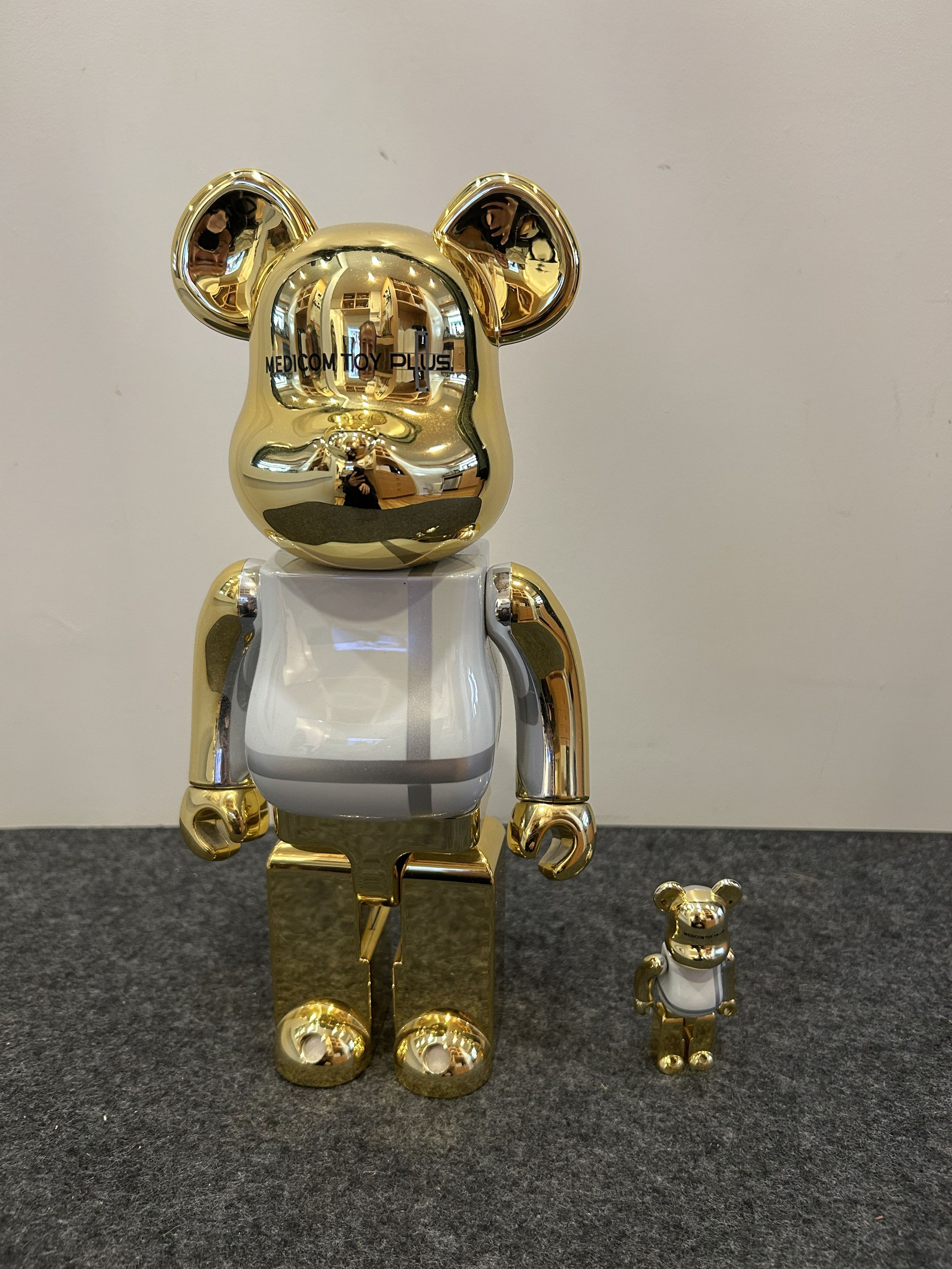 Medicom Toy MEDICOM TOY_Toy Plus Gold Chrome Size ONE SIZE - 1 Thumbnail