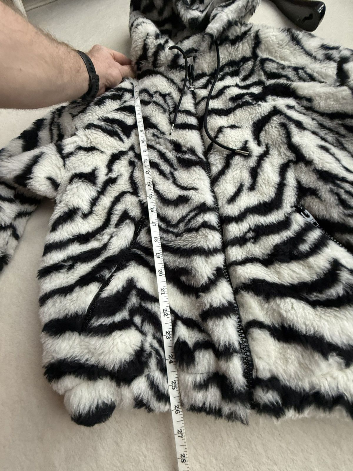 Celine Celine FW23 white tiger fleece logo hoodie Hedi Slimane Size US M / EU 48-50 / 2 - 5 Thumbnail