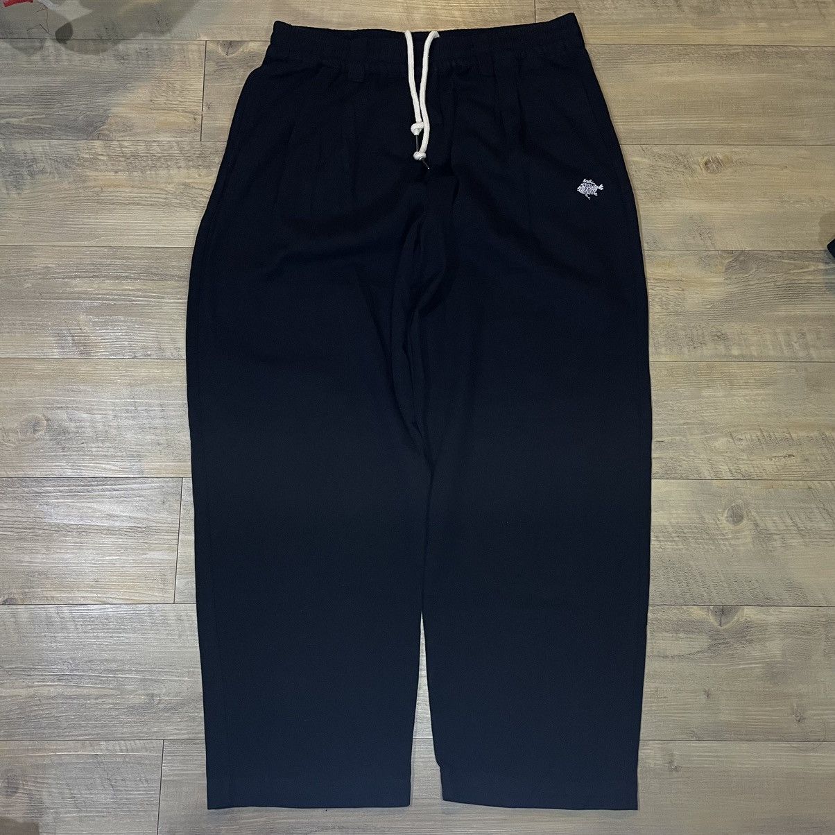 Dogtown Bronze age pant Size US 32 / EU 48 - 1 Thumbnail