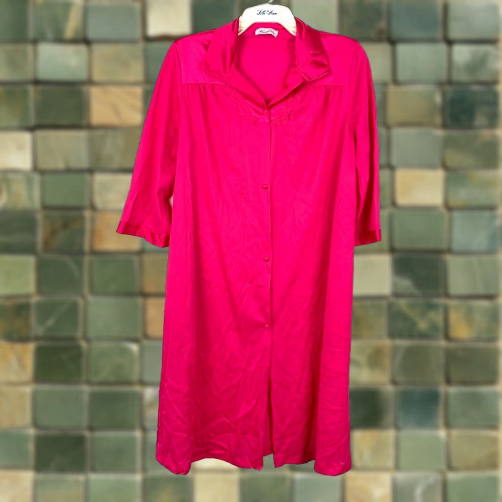 Vintage VINTAGE Vanity Fair Nightgown Robe Dark Pink Button Nylon Size S Pink 1970s Womens Size ONE SIZE - 1 Thumbnail