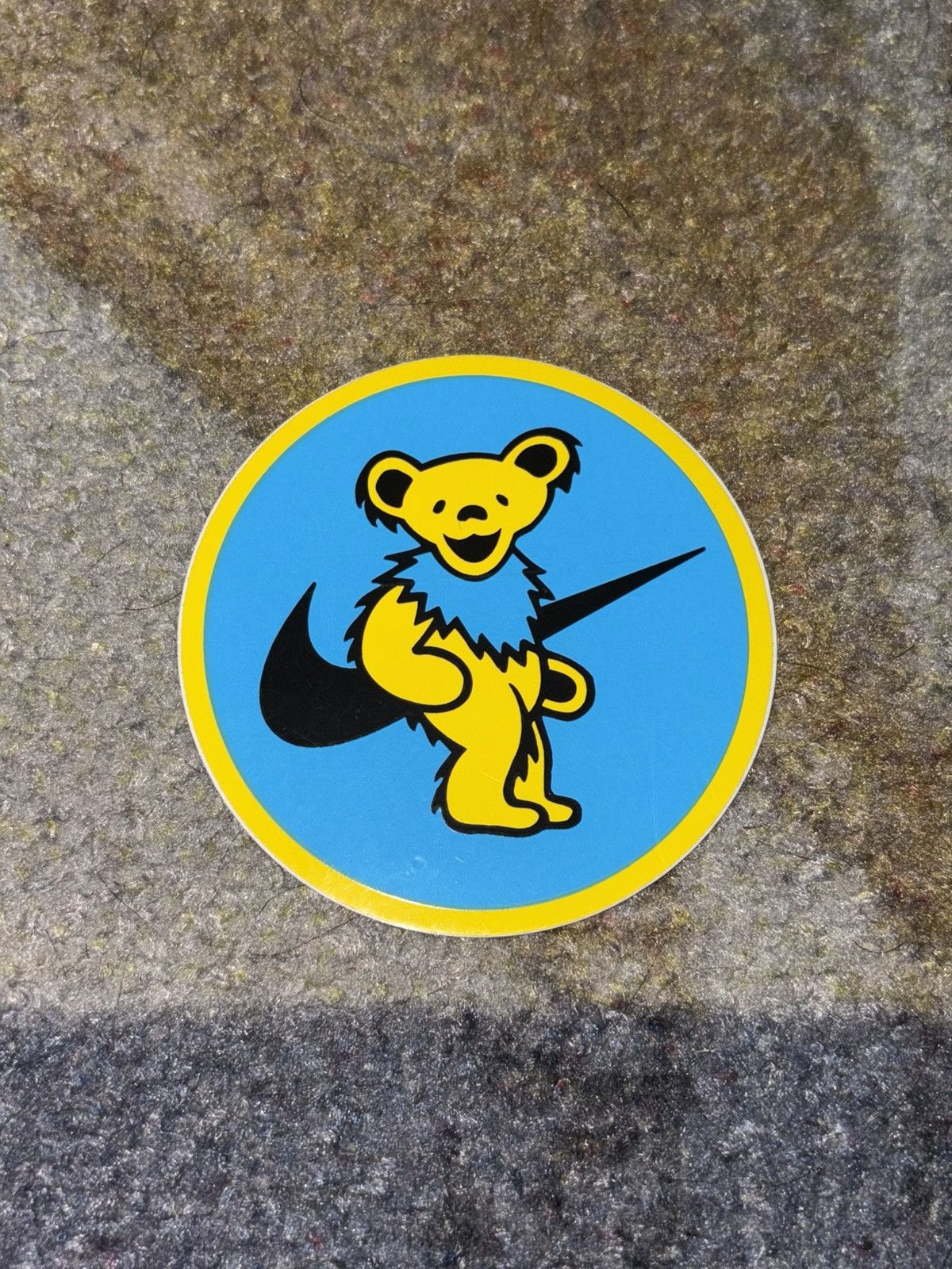 Nike Nike Grateful Dead Bear SB Sticker Size ONE SIZE - 1 Thumbnail