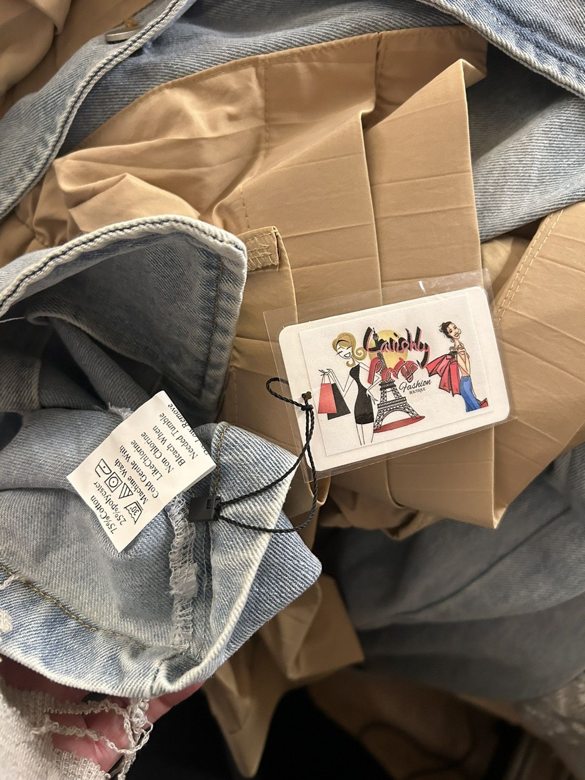 Designer × Other NWT, Lavishly Paris Stunning Ruffle Patchwork Denim Coat. Size M / US 6-8 / IT 42-44 - 2 Thumbnail