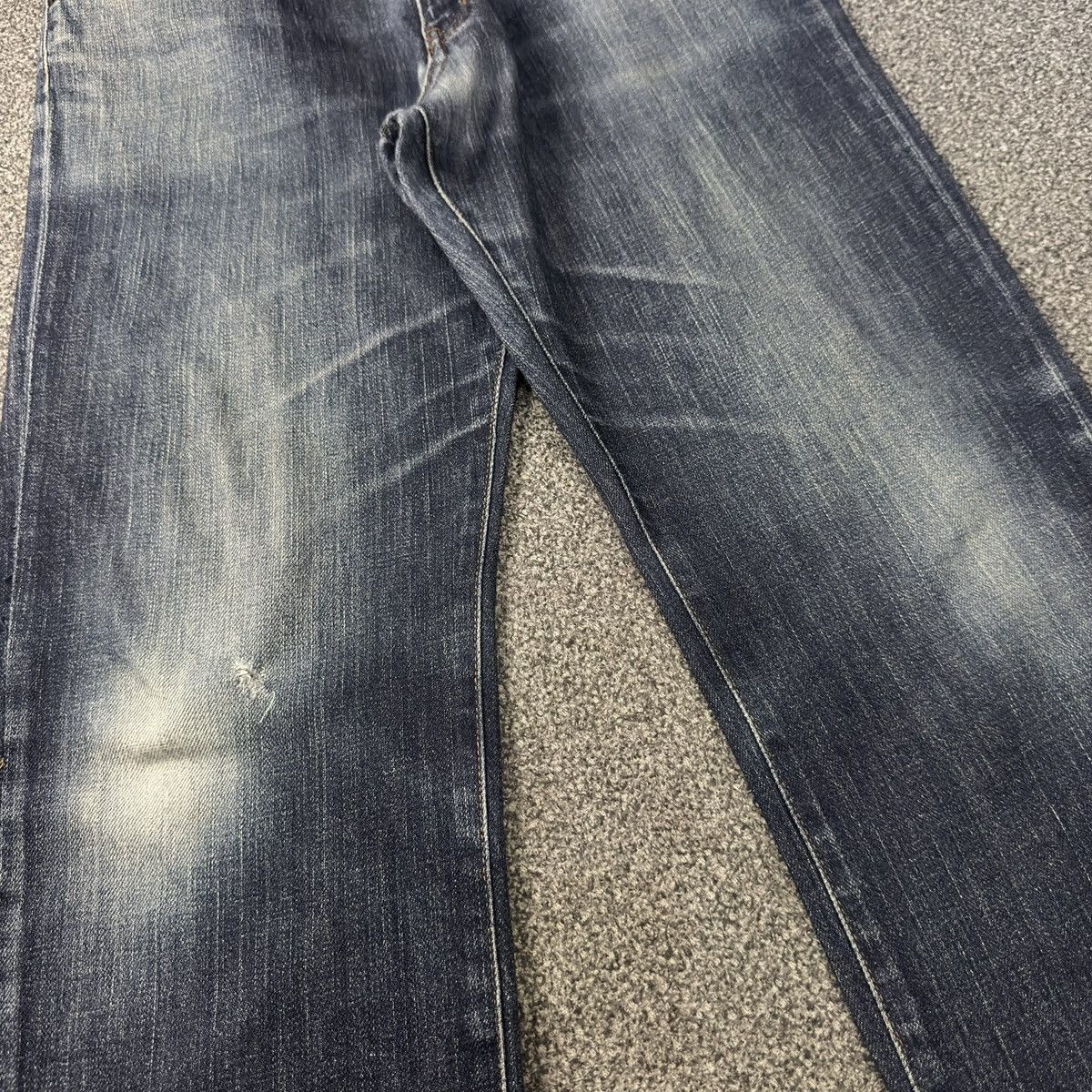Undercover × Uniqlo 🇯🇵 Archives Japanese Denim Uniqlo S003 UJ Distressed Jeans Size US 32 / EU 48 - 4 Thumbnail