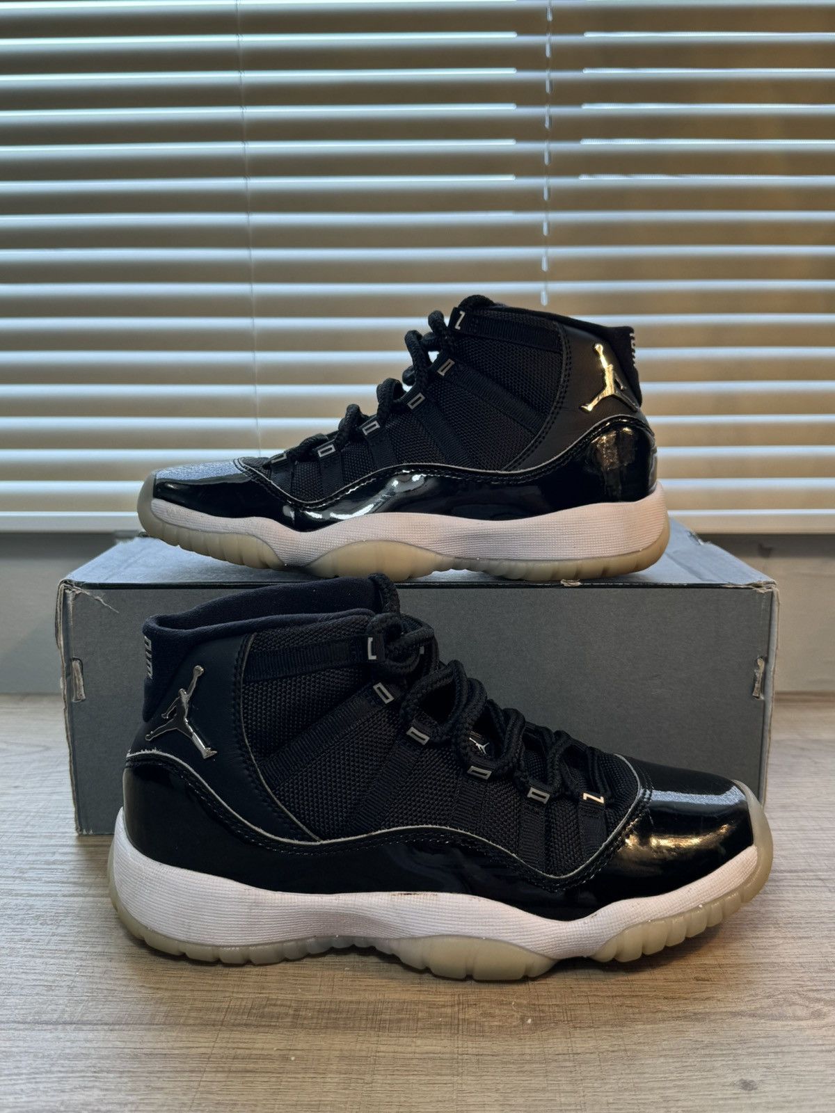 Nike (Gs) Retro 11 Jubilee Size:5y Size US 5 / EU 37 - 3 Thumbnail