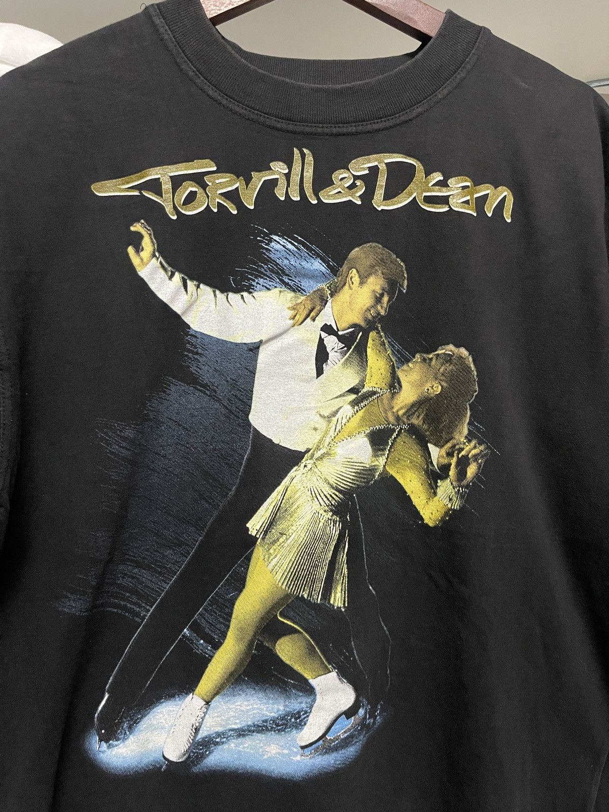 Vintage Vintage 90s Torvill & Dean Ice Dance Tour Graphic Tee Size US M / EU 48-50 / 2 - 5 Thumbnail