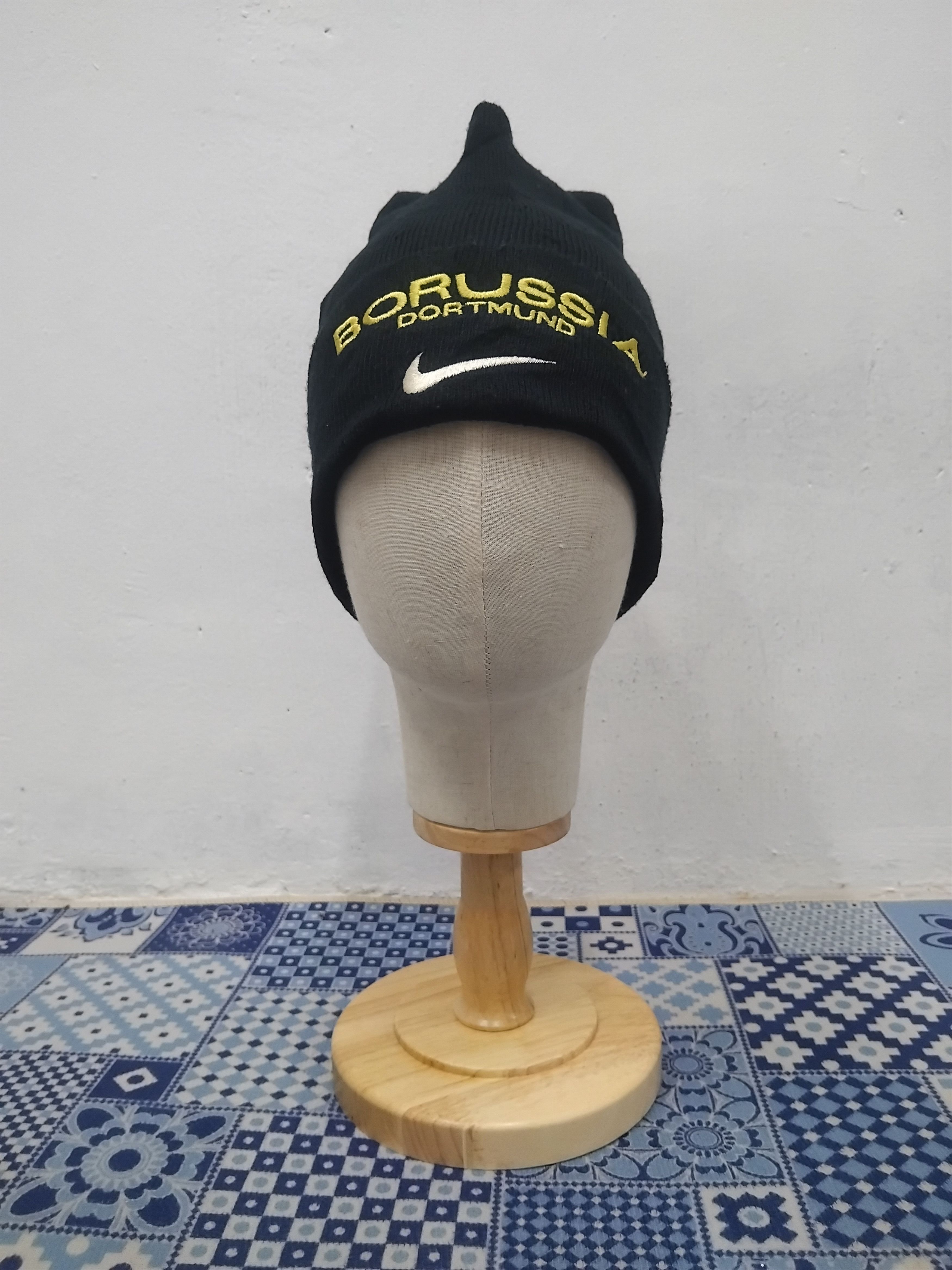 Nike 💥Vintage Nike Borussia Dortmund beanie Size ONE SIZE - 4 Thumbnail