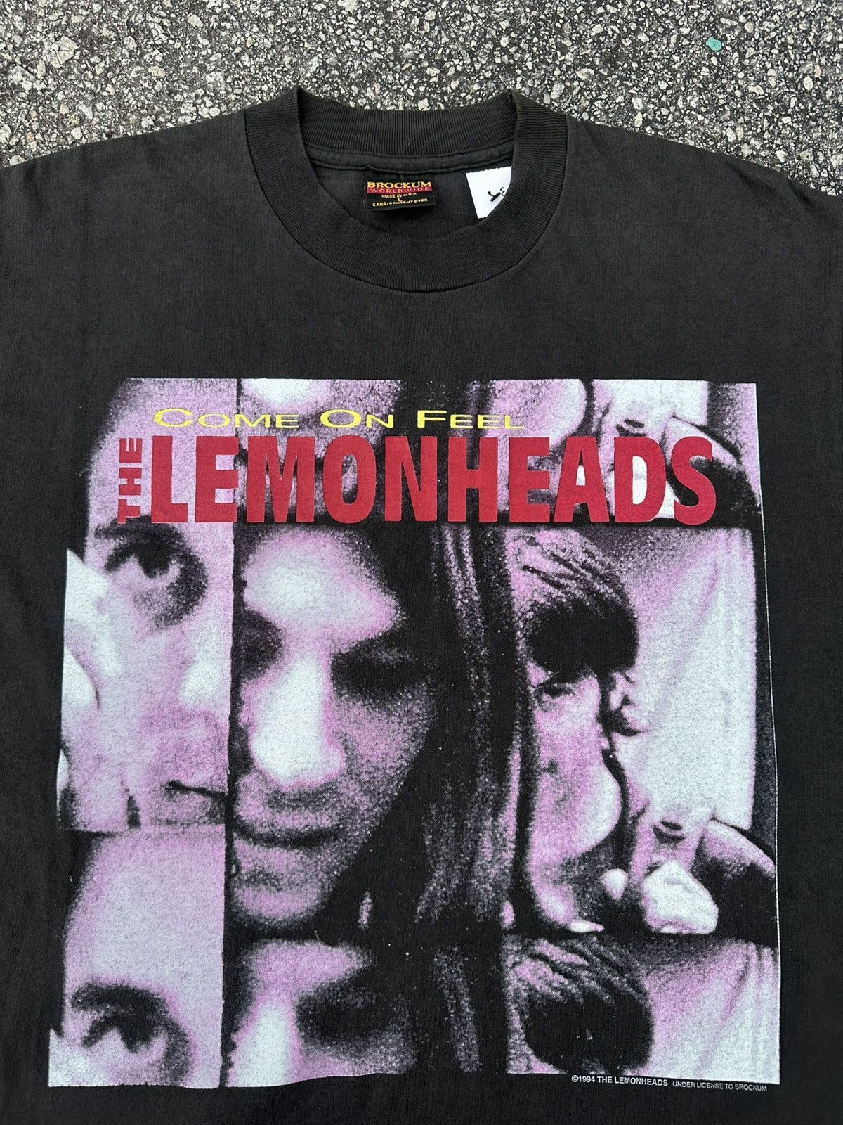 Band Tees Vintage 90’s The Lemonheads Come On Feel Band USA Size US L / EU 52-54 / 3 - 1 Thumbnail