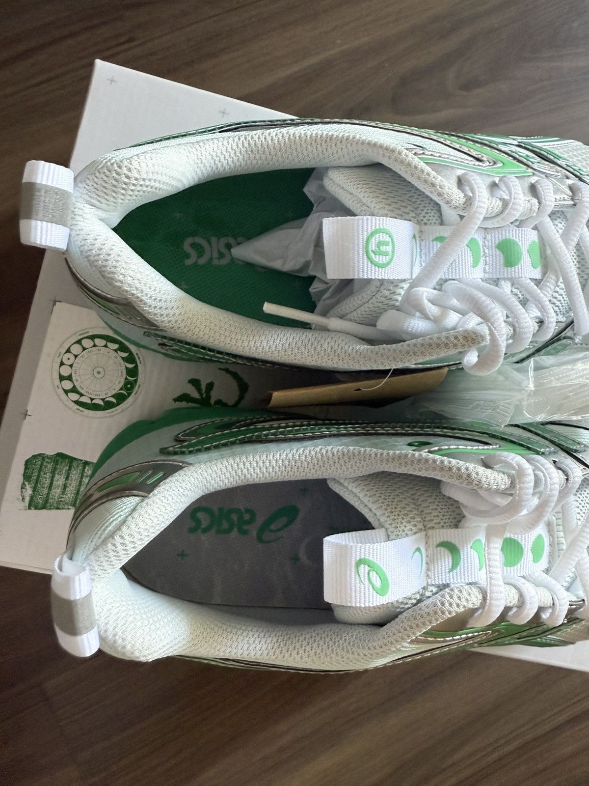 Asics × HIDDEN ASICS x Hidden NY Gel-Venture 6 White Green Silver size 9 Size US 9 / EU 42 - 4 Thumbnail