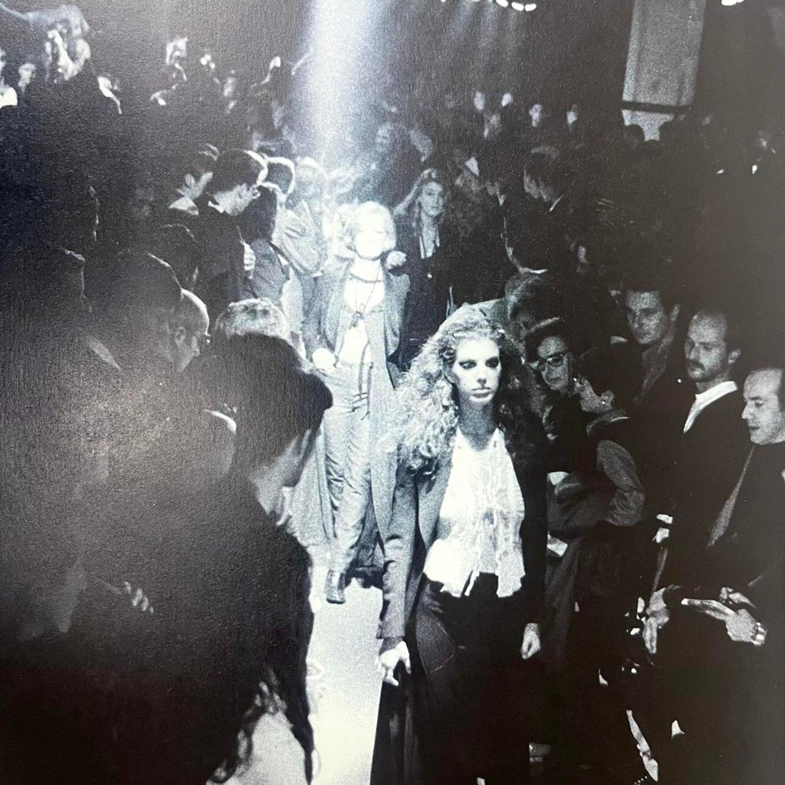 Maison Margiela Maison Margiela Archive Fashion runway photo framed 9x12 Size ONE SIZE - 2 Thumbnail