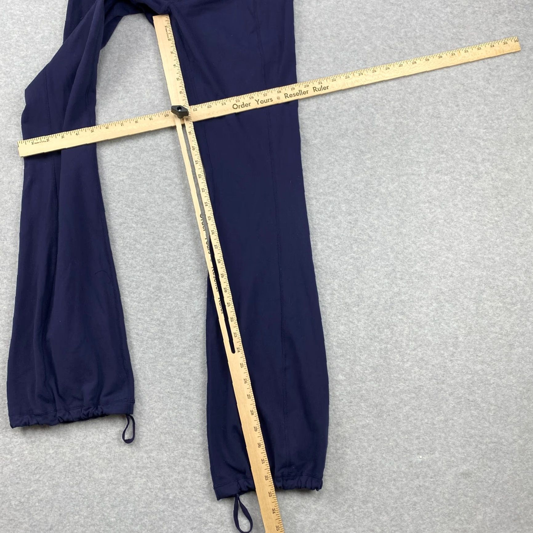 Lululemon Lululemon Womens Pants 10 Blue Ankle Drawstring Waist Tie Cinch High Dance Yoga Size 32" / US 10 / IT 46 - 7 Thumbnail