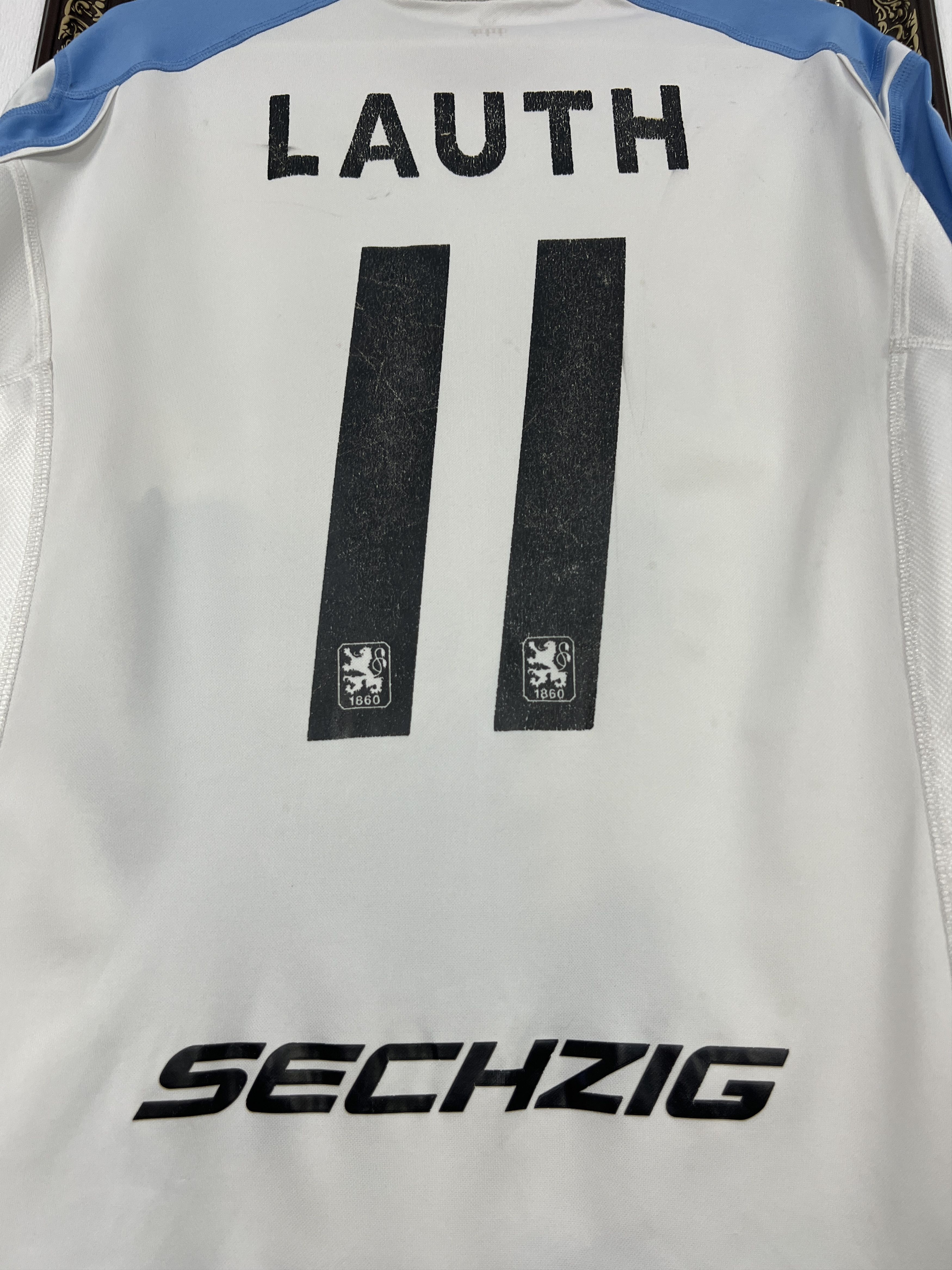 Nike 1860 Munich Special football shirt 2008 Soccer #11 Lauth Size US L / EU 52-54 / 3 - 14 Thumbnail