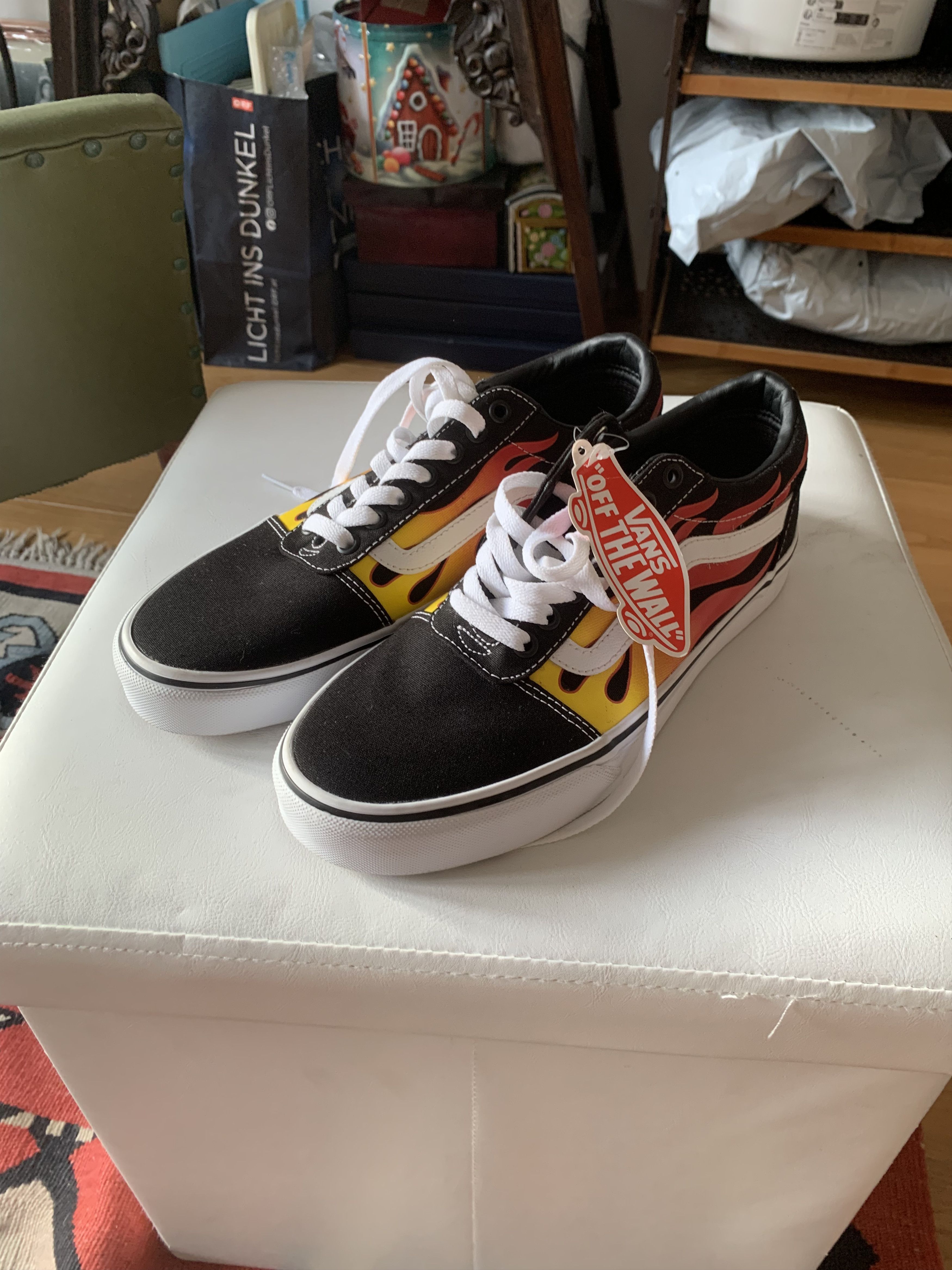 Vans Vans Old Skool flame (brand new) Size US 8.5 / EU 41-42 - 1 Thumbnail