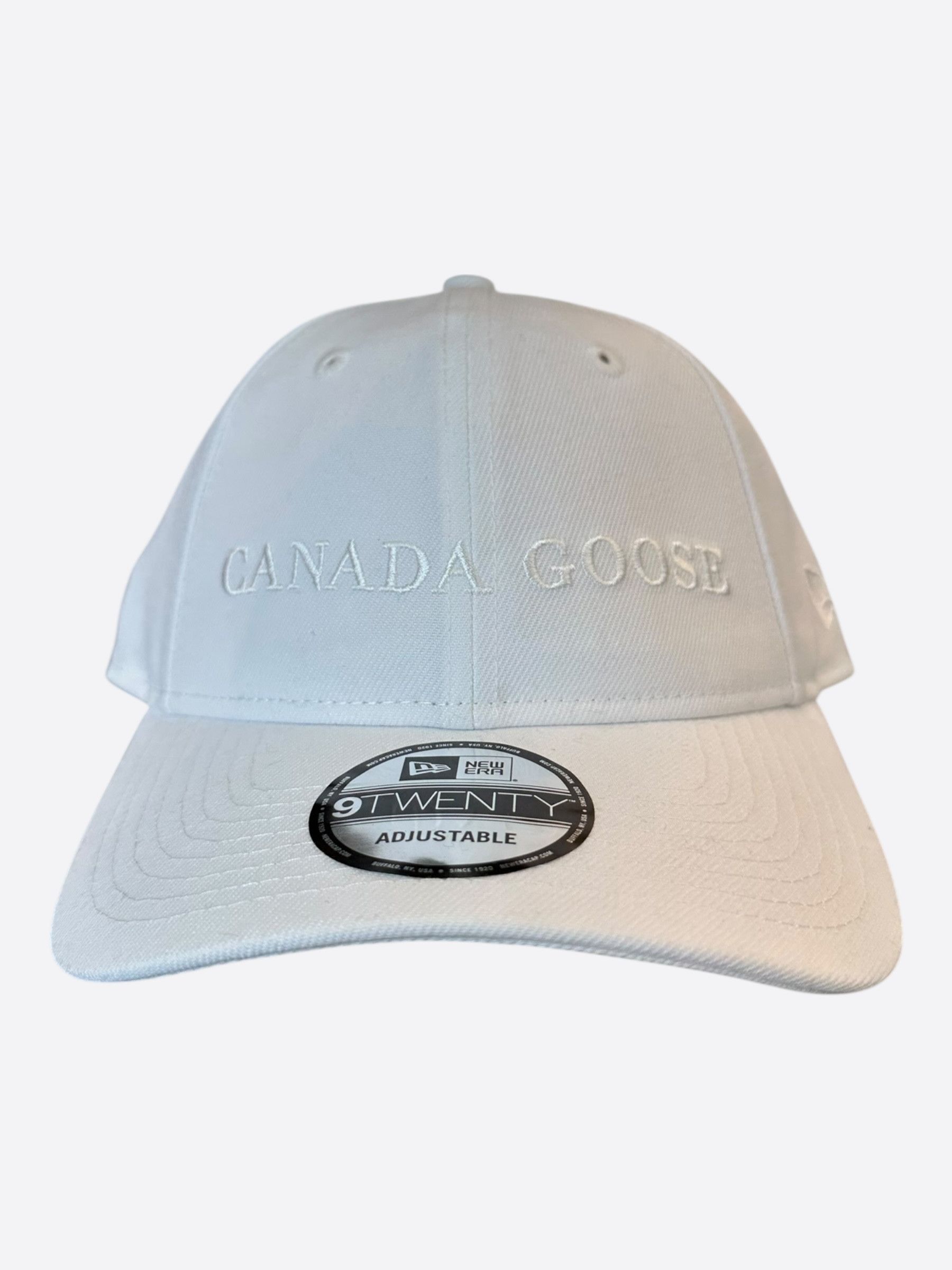 Canada Goose Canada Goose White Embroidered Logo Hat Size ONE SIZE - 1 Thumbnail