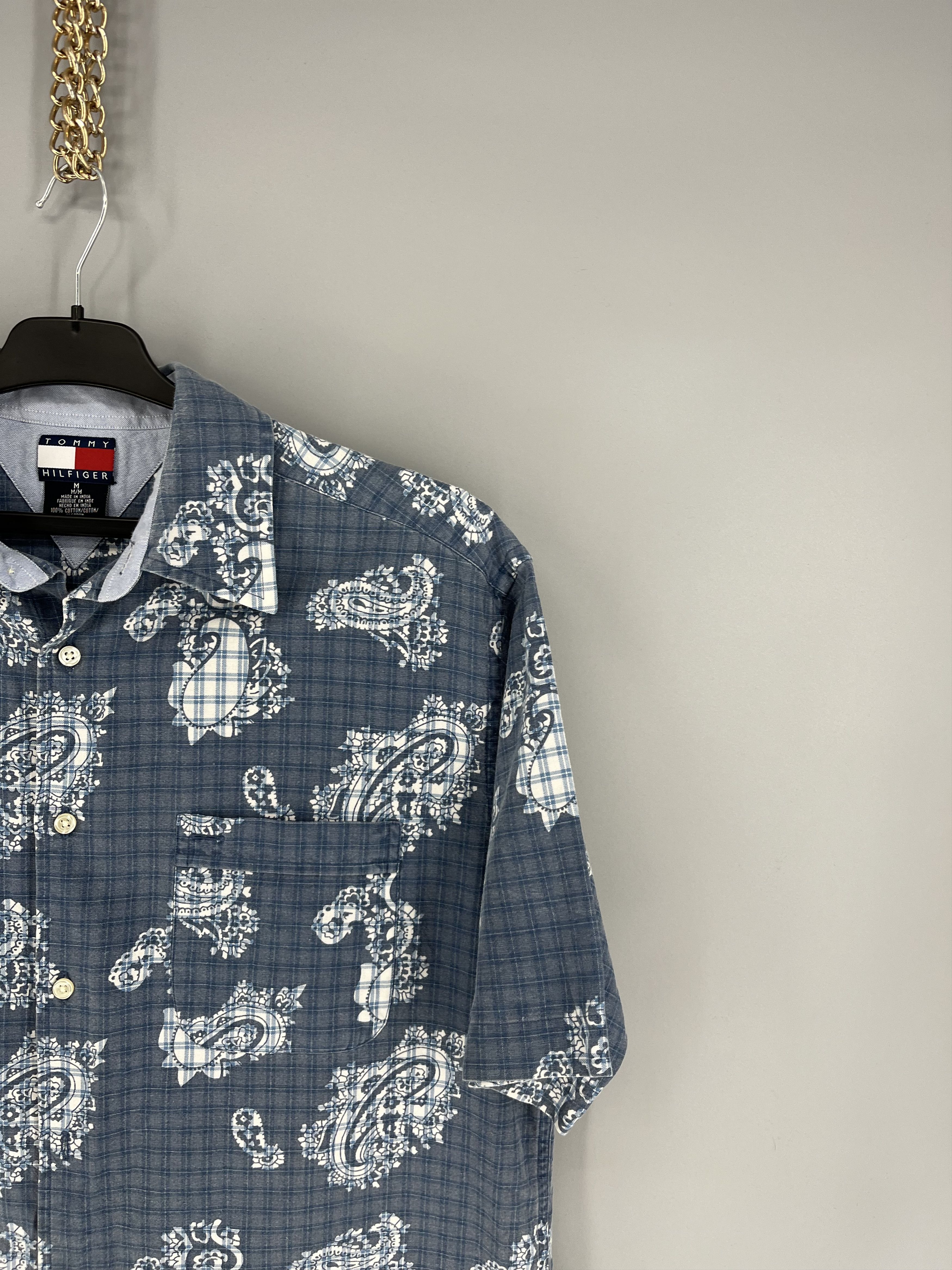 Vintage Vintage 90s Tommy Hilfiger Hawaiian Shirt Streetwear Y2K Size US M / EU 48-50 / 2 - 6 Thumbnail