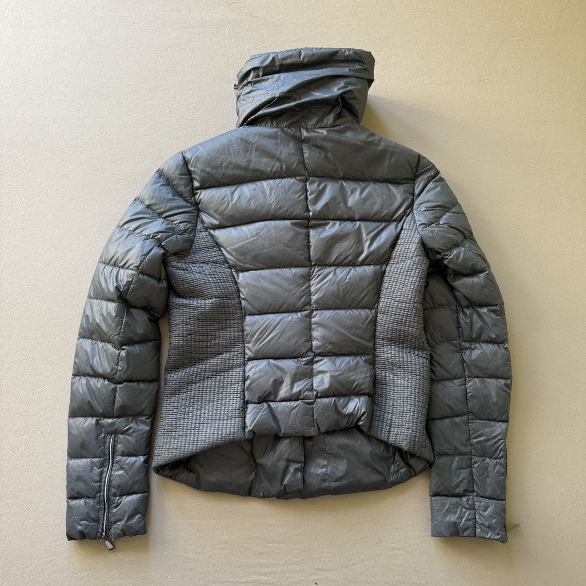 Saks Fifth Avenue Saks Fifth Avenue Asymmetrical Zip Funnel Neck Puffer Jacket Size S / US 4 / IT 40 - 2 Thumbnail