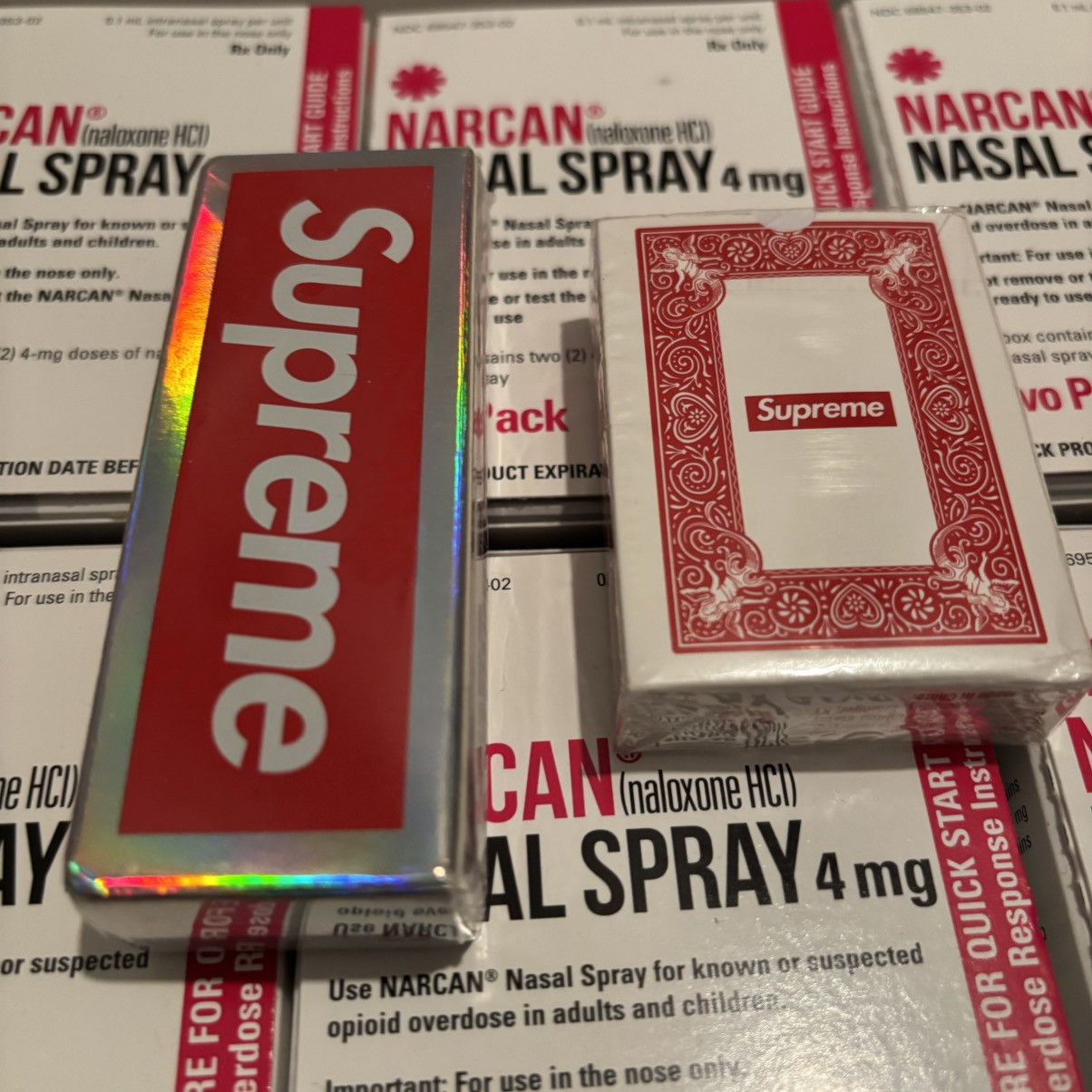 Supreme Supreme/Bicycle® Holographic Slice Cards Mini playing cards Size ONE SIZE - 1 Thumbnail