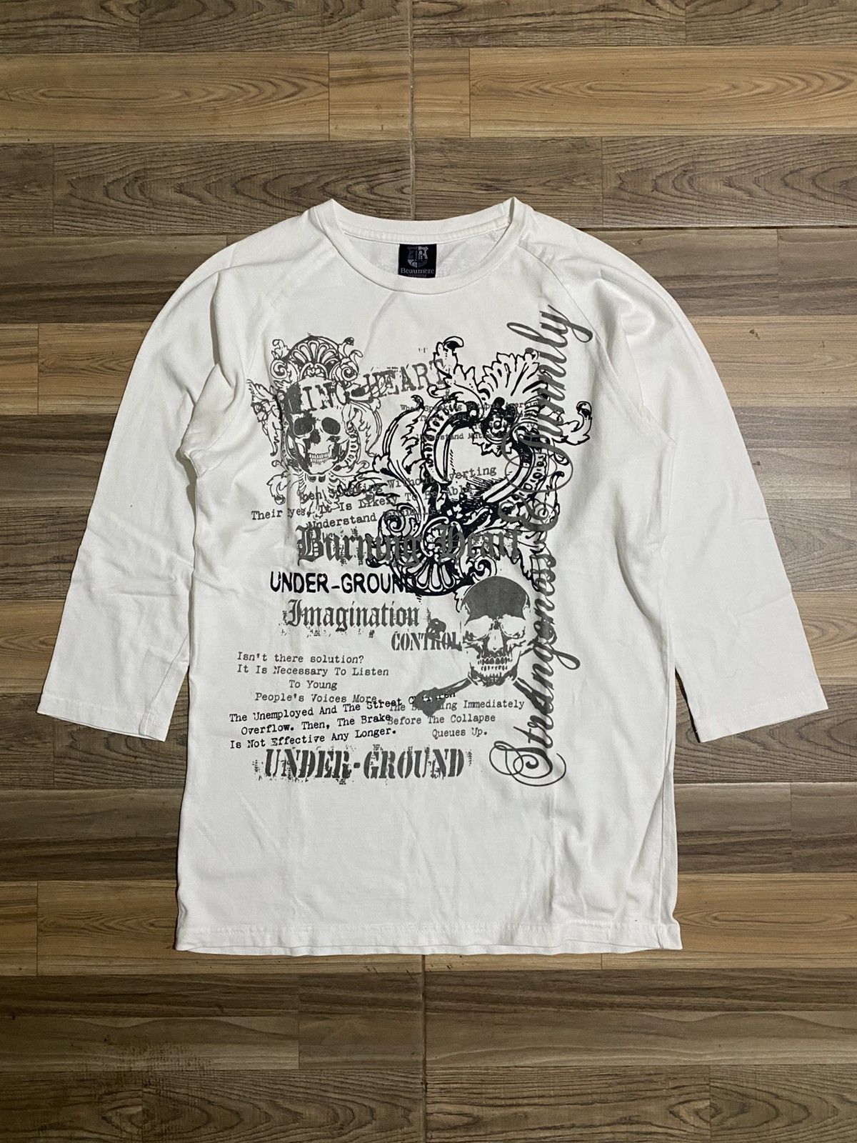 UNDERGROUND SKULL BEAUMERE RAGLAN TEE