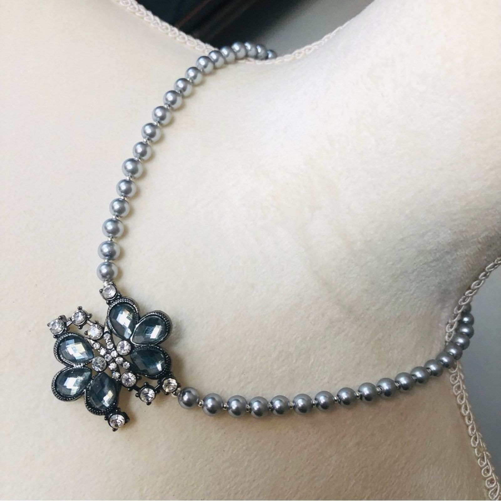 Handmade Handcrafted repurpose smoky stone floral Pearl necklace Size ONE SIZE - 1 Thumbnail